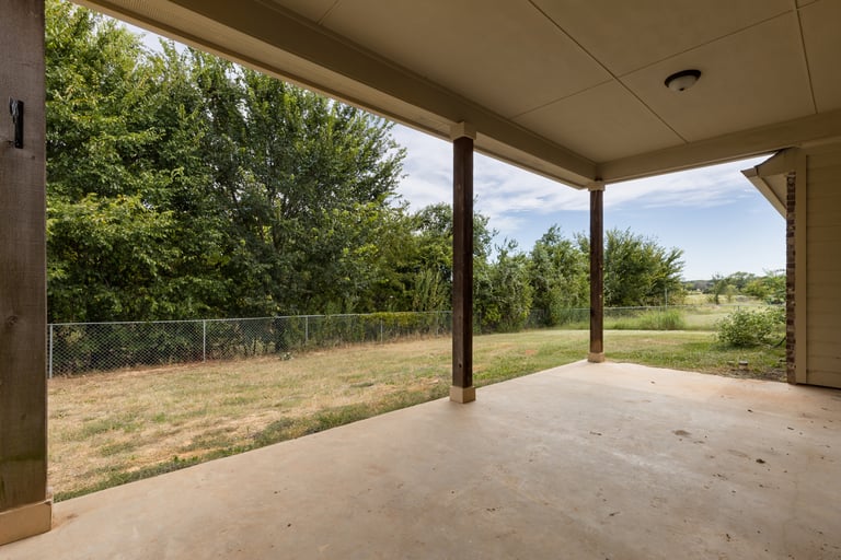 Photo 25 of 25 - 3320 Springfield Rd, Springtown, TX 76082