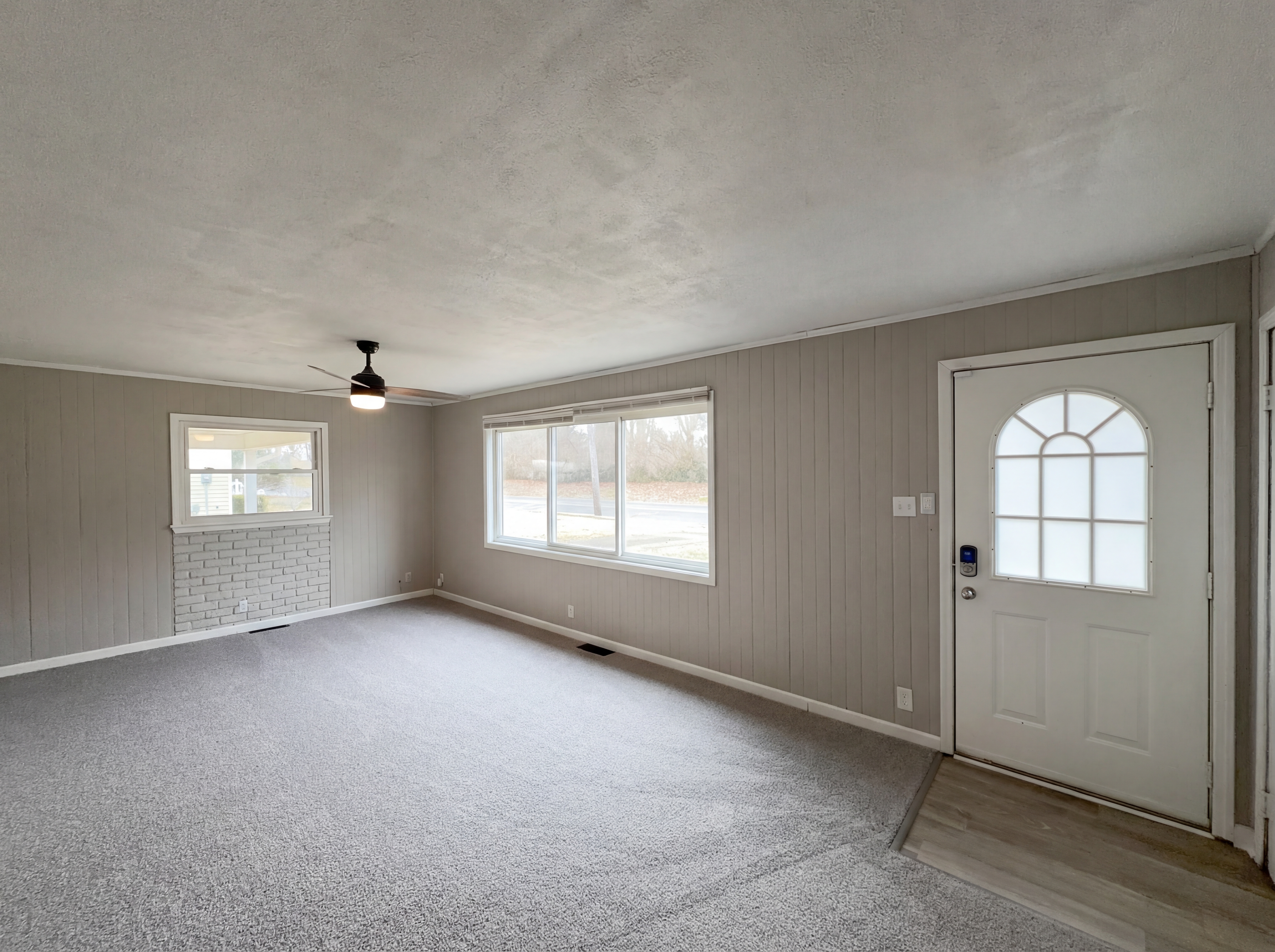 Photo 3 of 20 of 210 Littlebrook Dr, Fairfield, OH