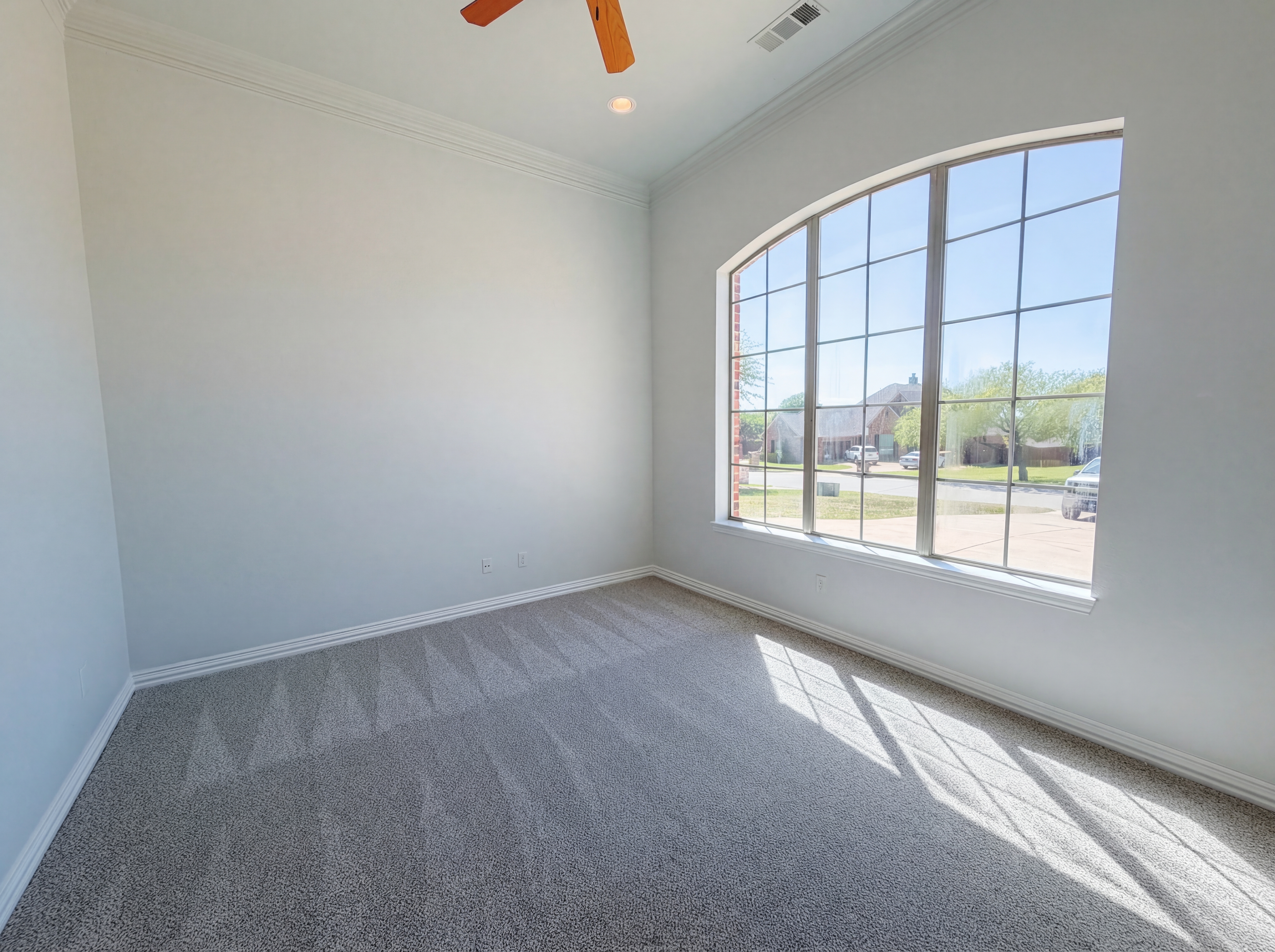 Photo 6 of 19 of 210 Billo Ct, Weatherford, TX