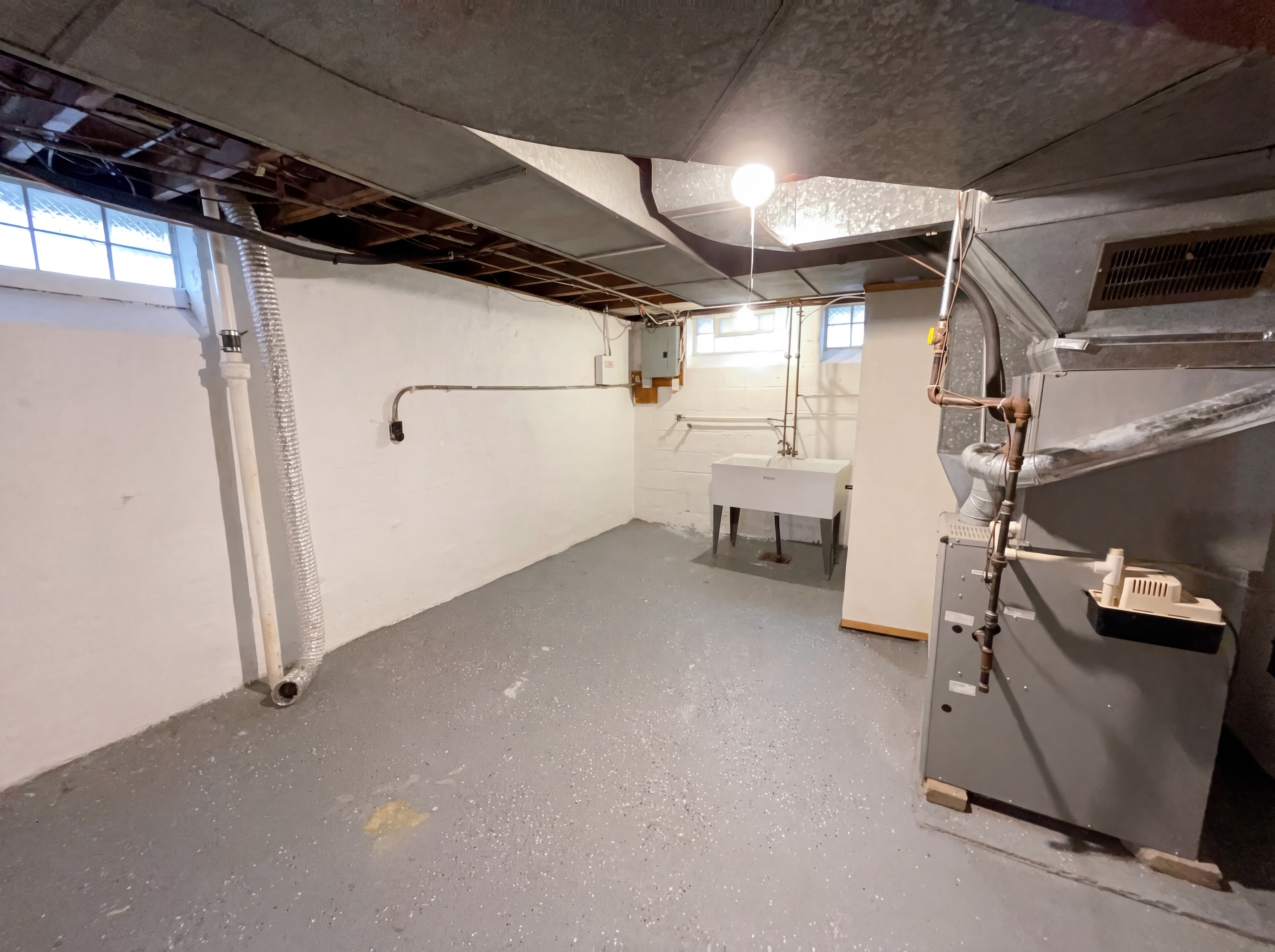 Photo 19 of 23 of 20511 Balfour Rd, Warrensville Heights, OH