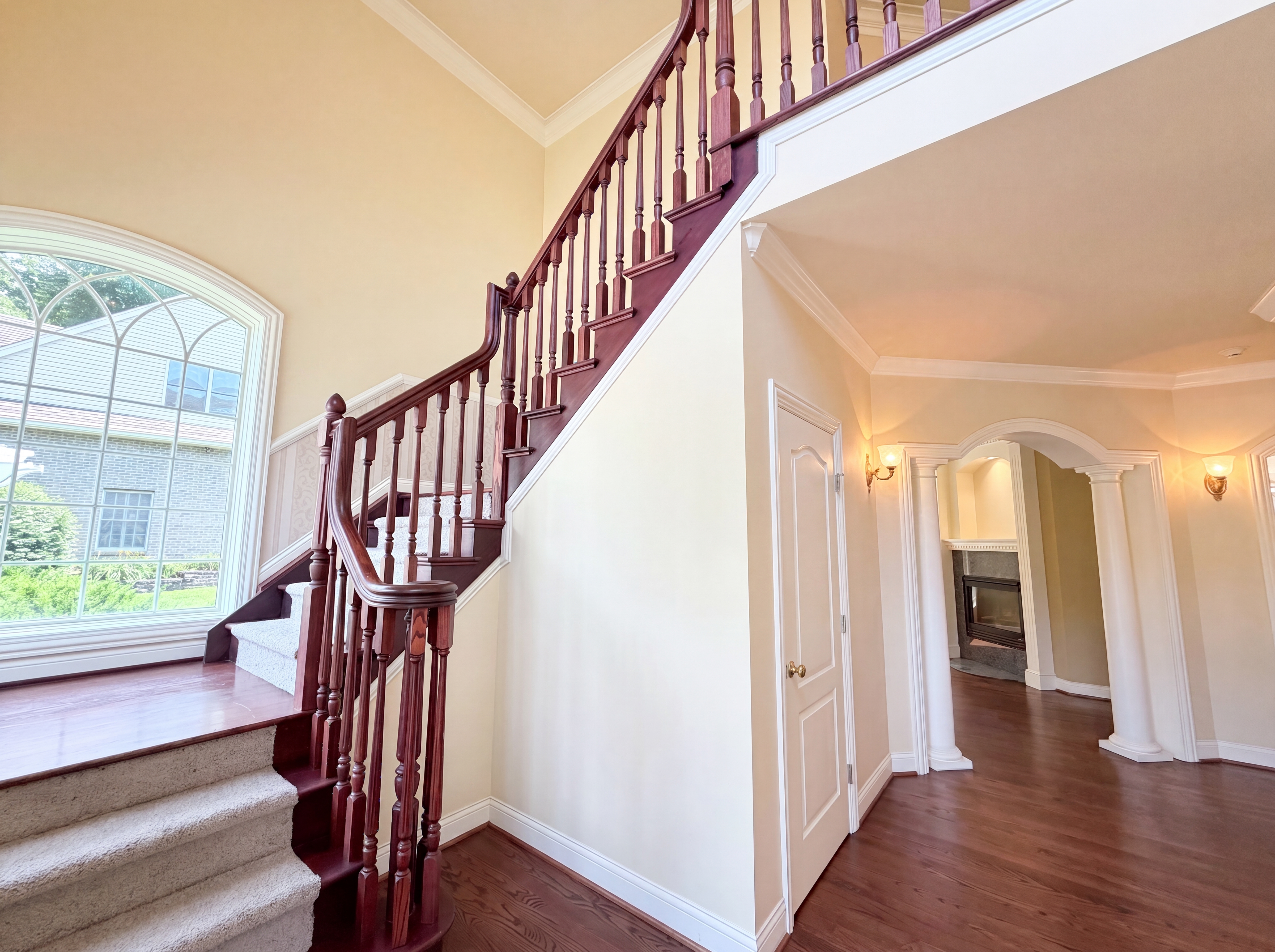 Photo 10 of 38 of 7087 Bridgetown Rd, Cincinnati, OH