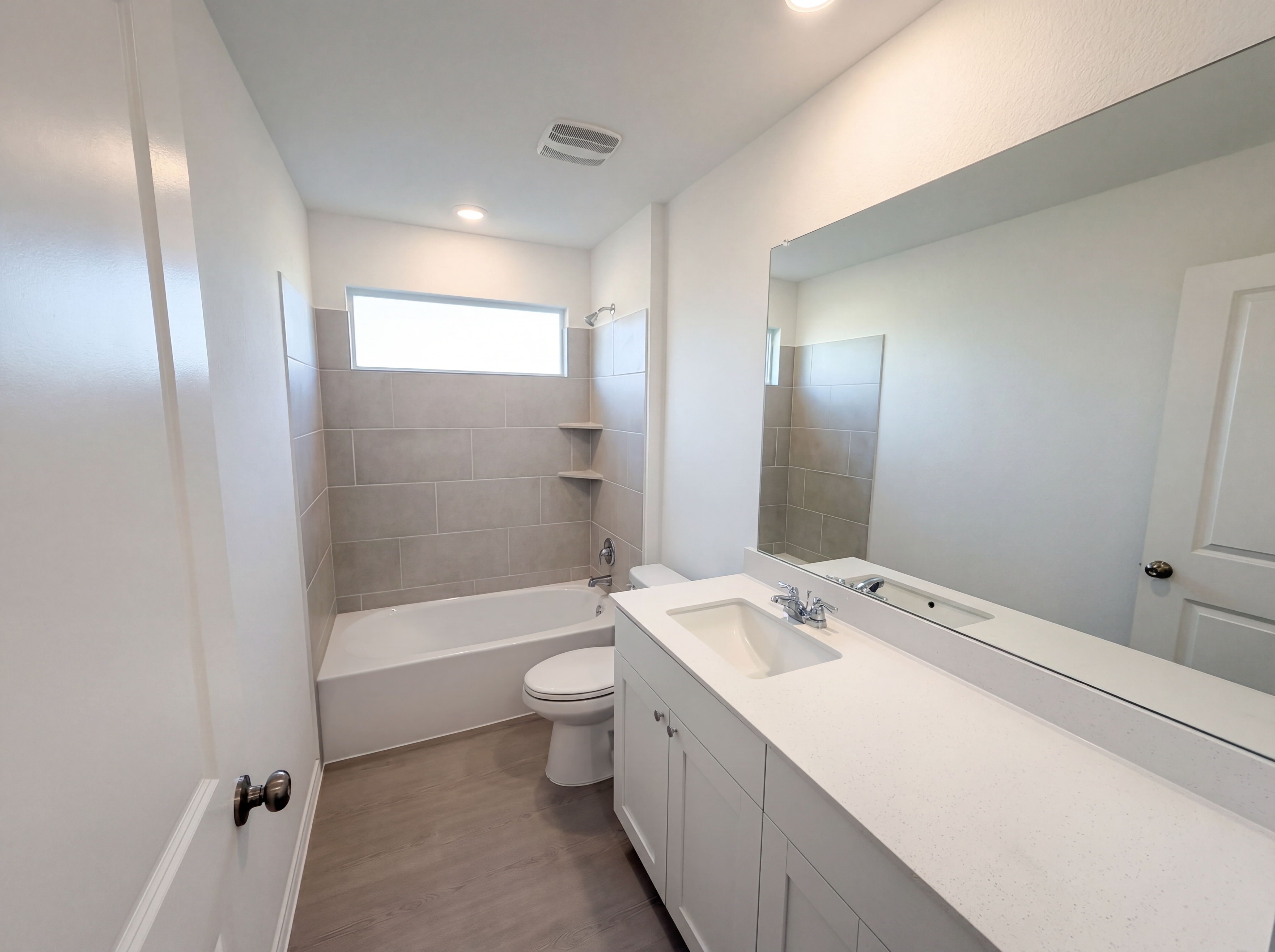 Photo 10 of 21 of 507 Vantage Dr, Hutto, TX