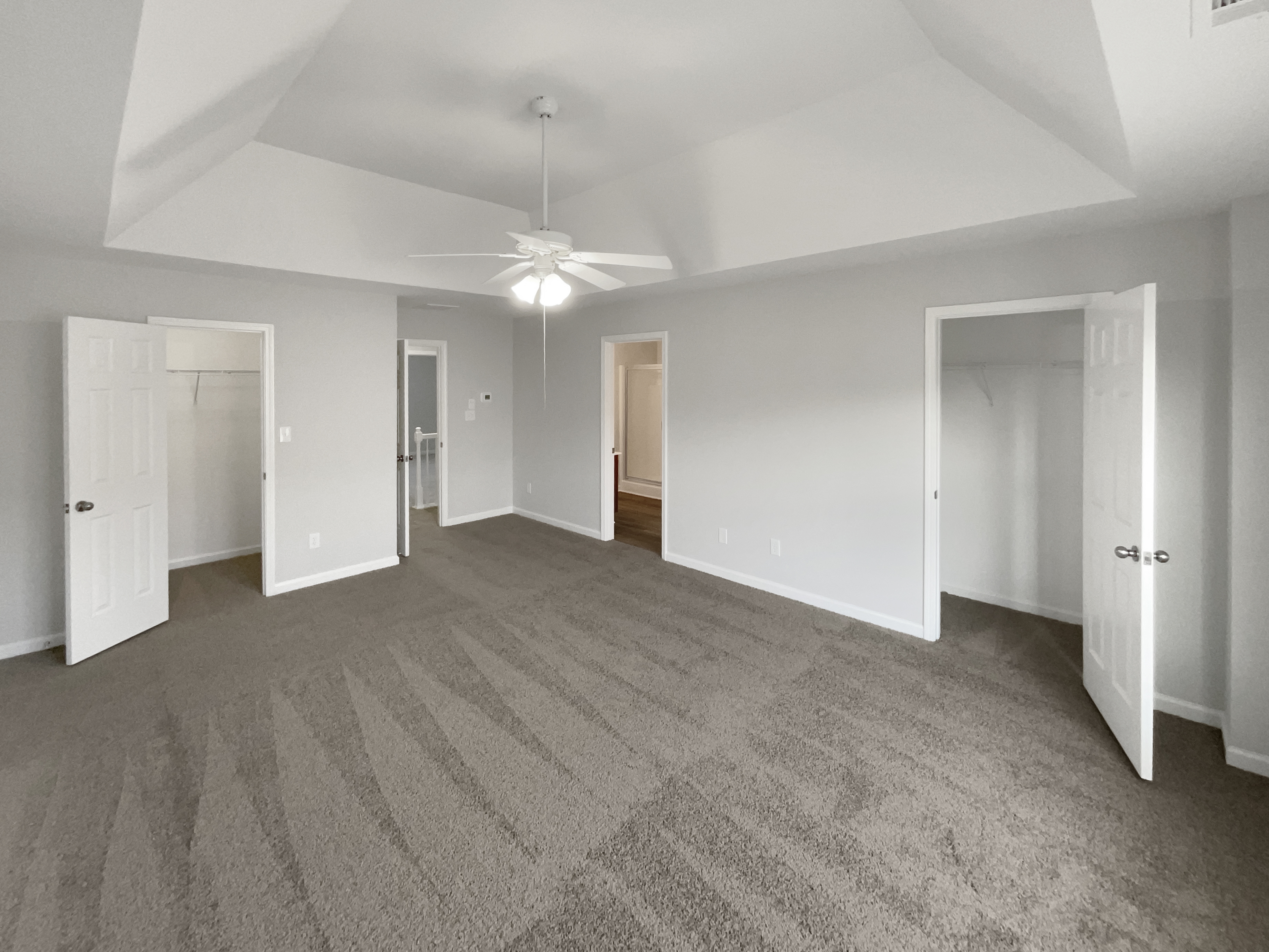 Photo 13 of 52 of 1622 Halliard Dr, Lawrenceville, GA