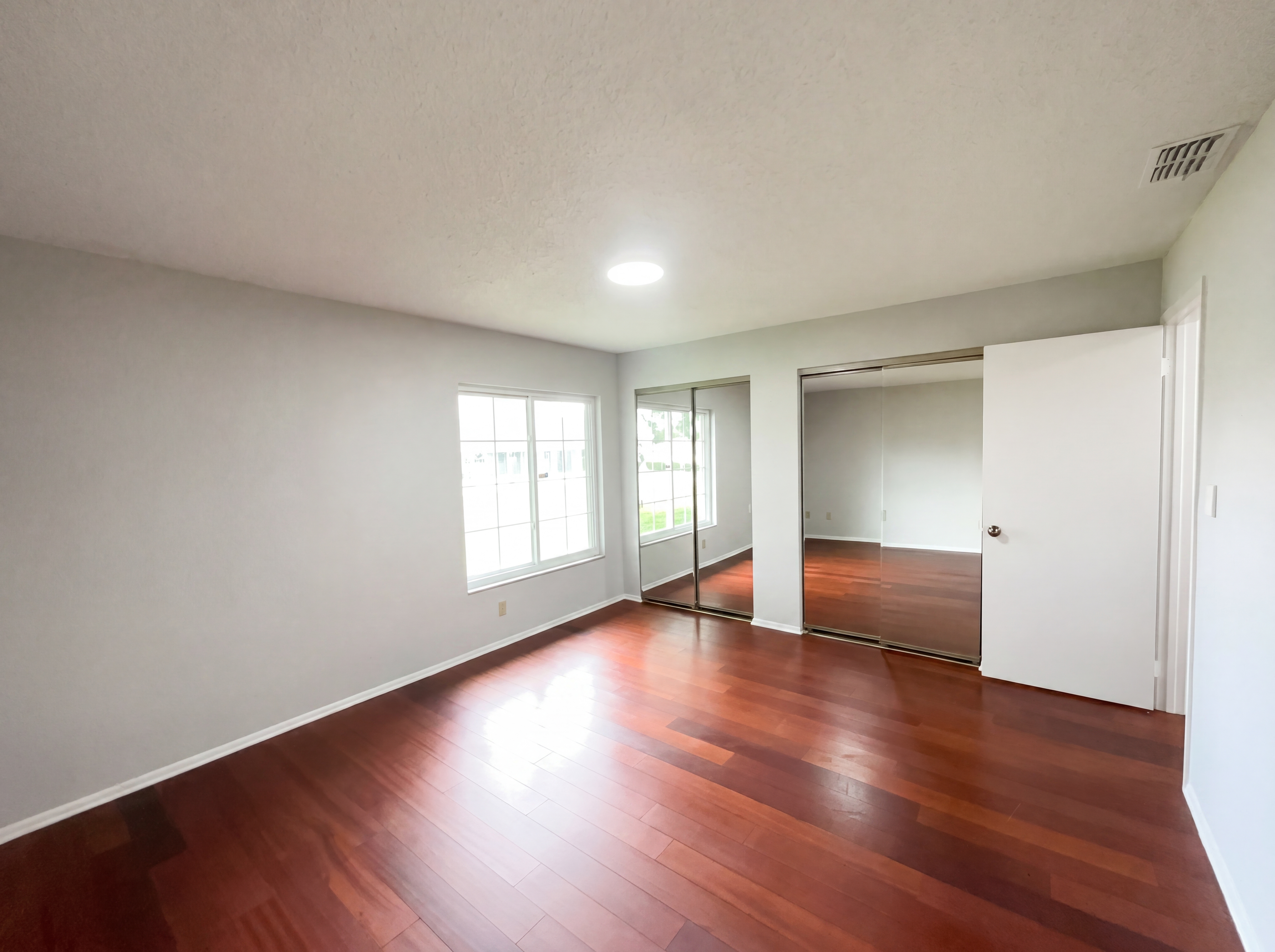 Photo 9 of 23 of 5508 Silent Brook Dr, Orlando, FL