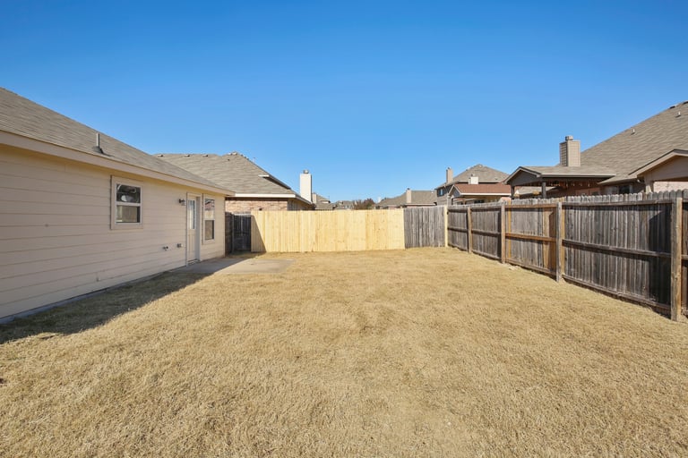 Photo 25 of 26 - 6008 Saddle Flap Dr, Fort Worth, TX 76179