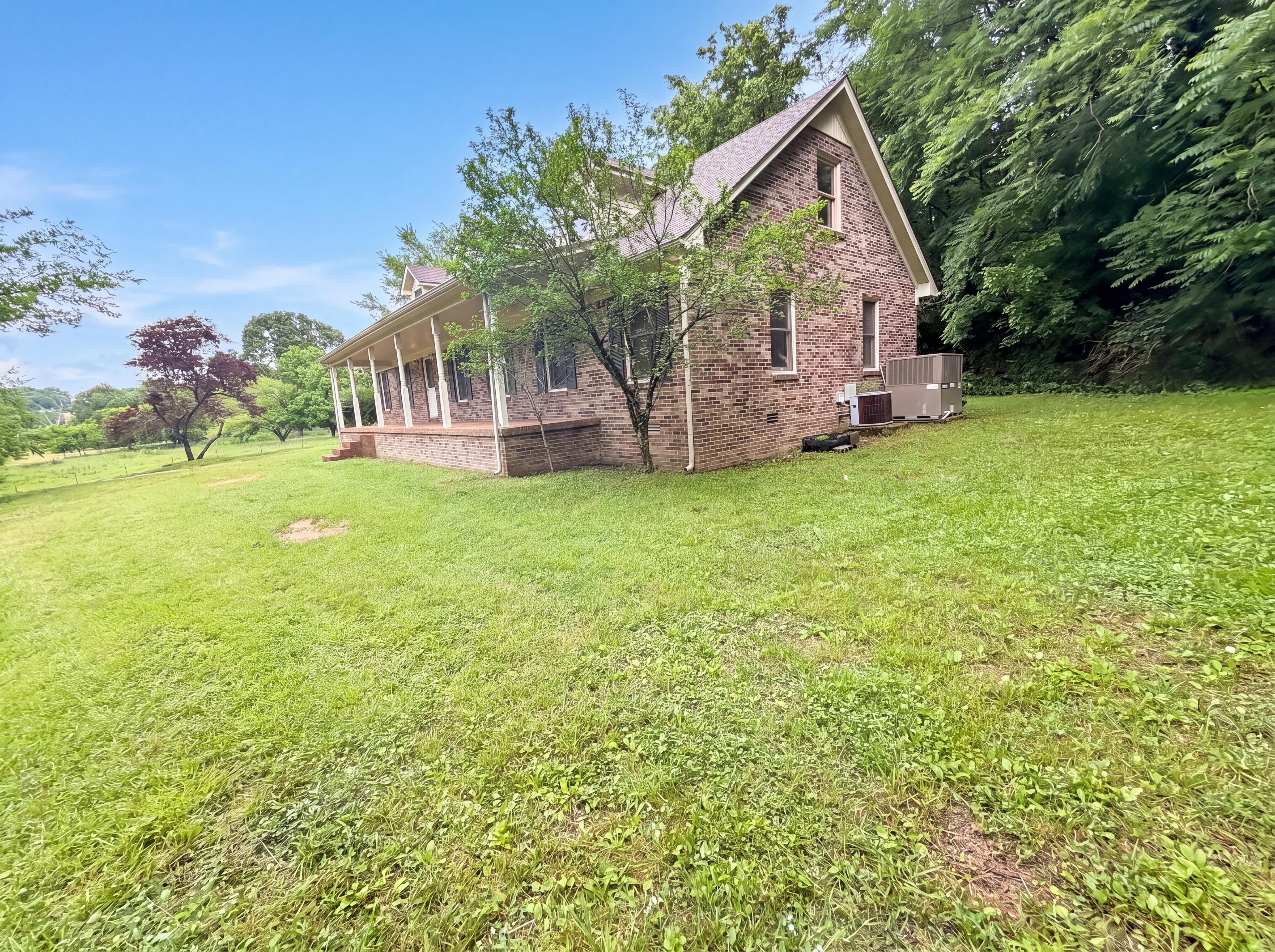 Photo 16 of 20 of 8663 Dog Branch Rd, Mount Pleasant, TN