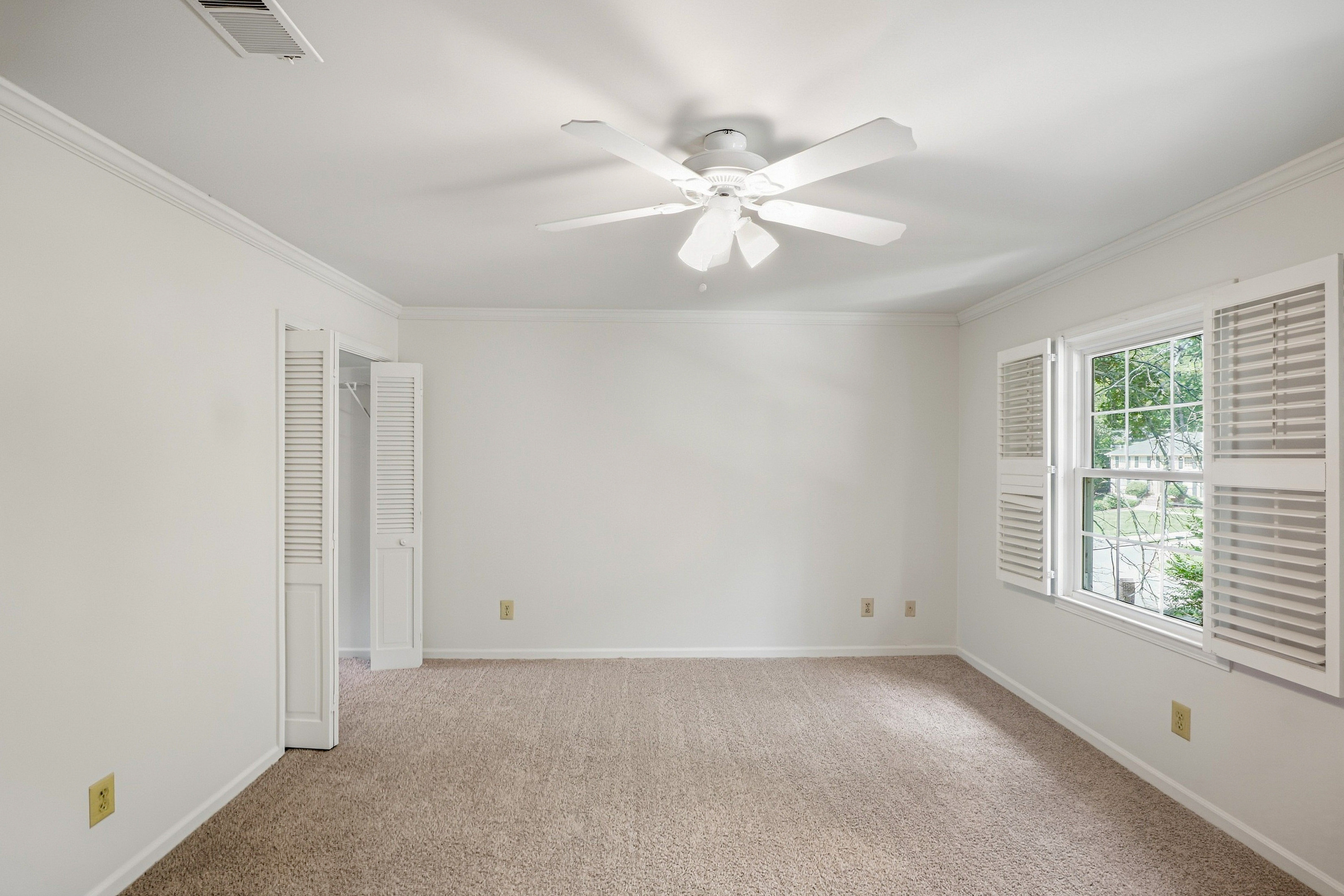 Photo 4 of 33 of 1127 Aurora Ct, Atlanta, GA