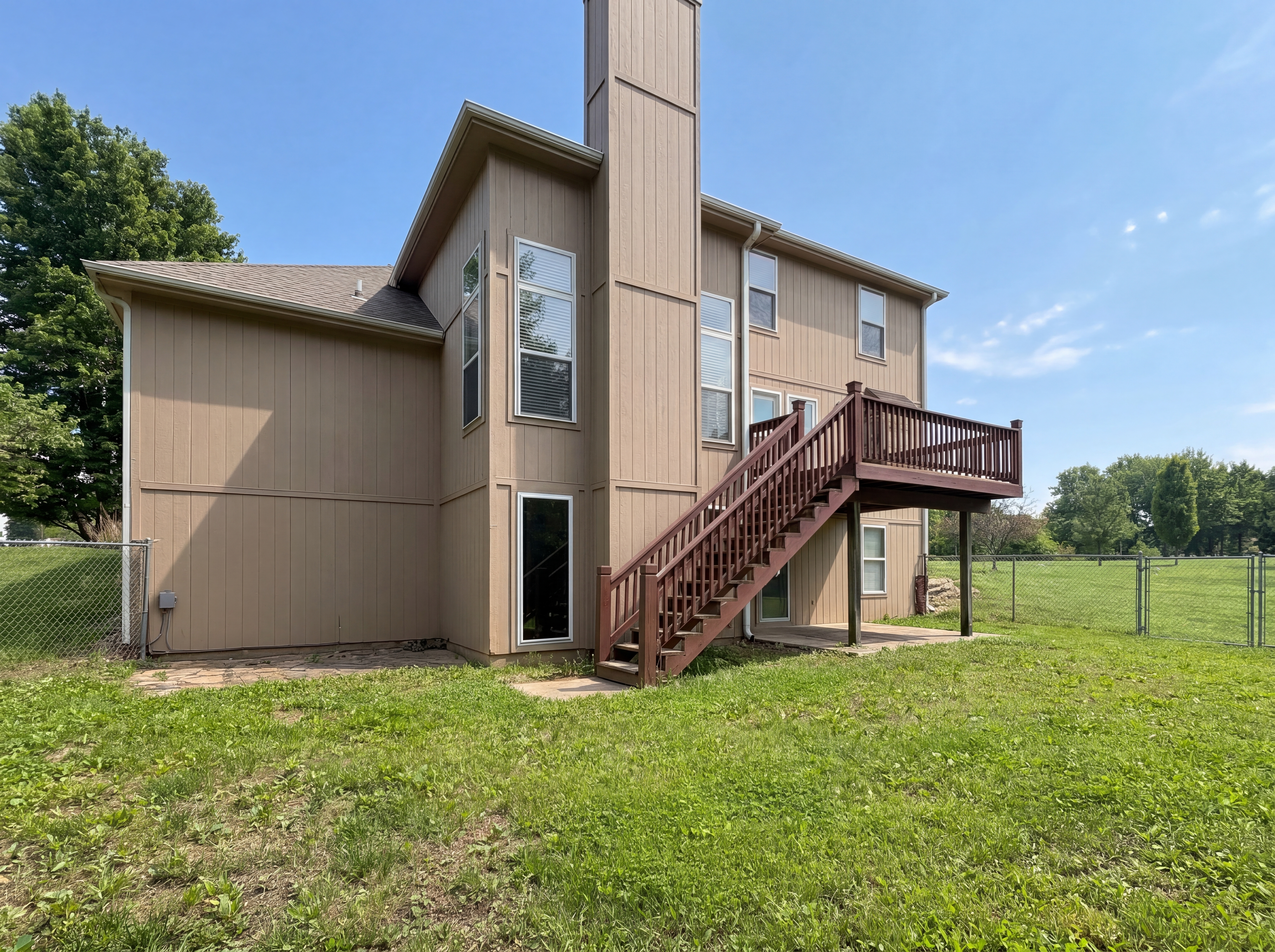 Photo 19 of 22 of 23612 S Lucille Ln, Peculiar, MO