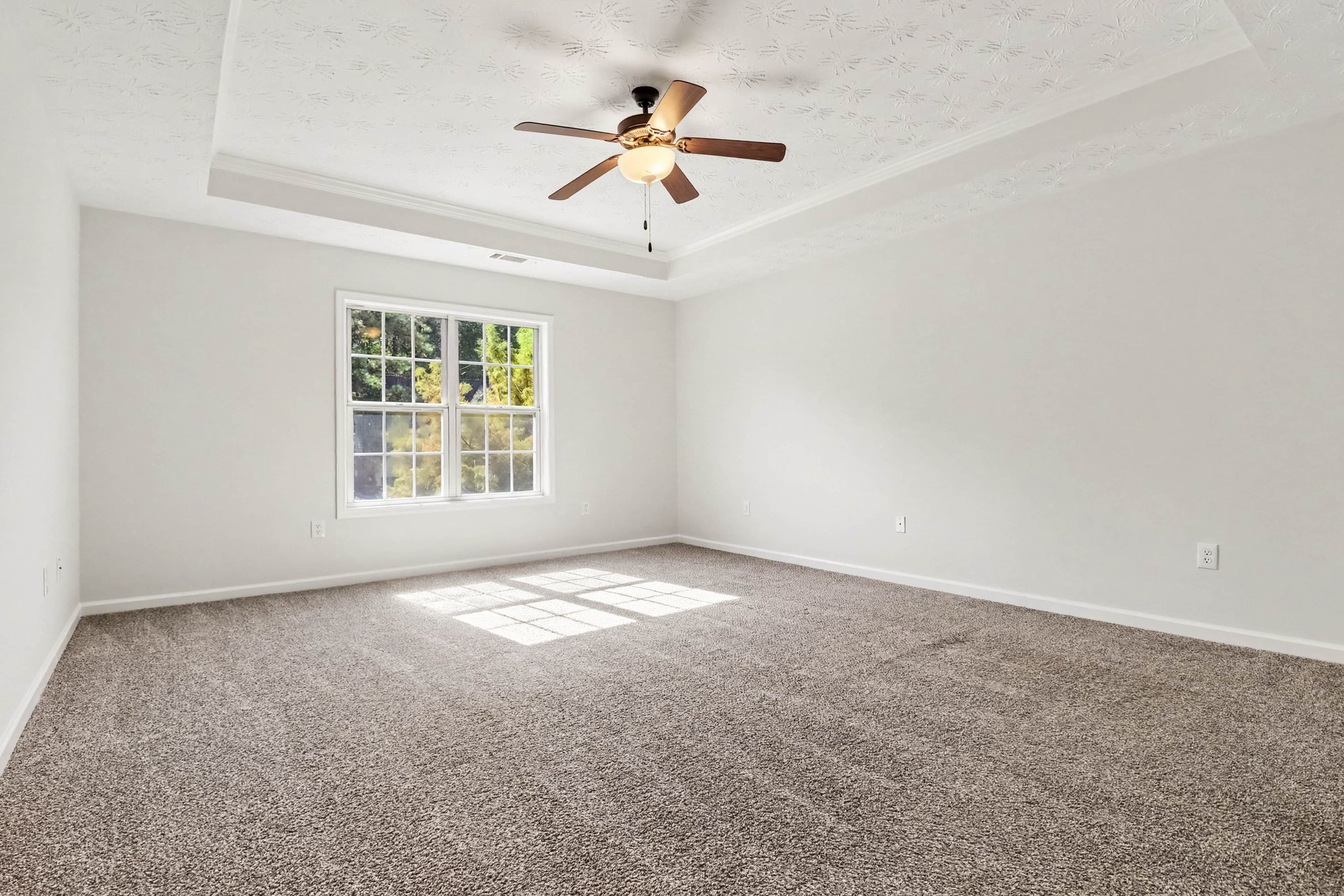 Photo 4 of 38 of 2859 Savannah Walk Ln, Suwanee, GA