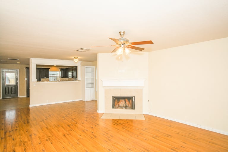 Photo 4 of 27 - 3003 Marigold Dr, Wylie, TX 75098