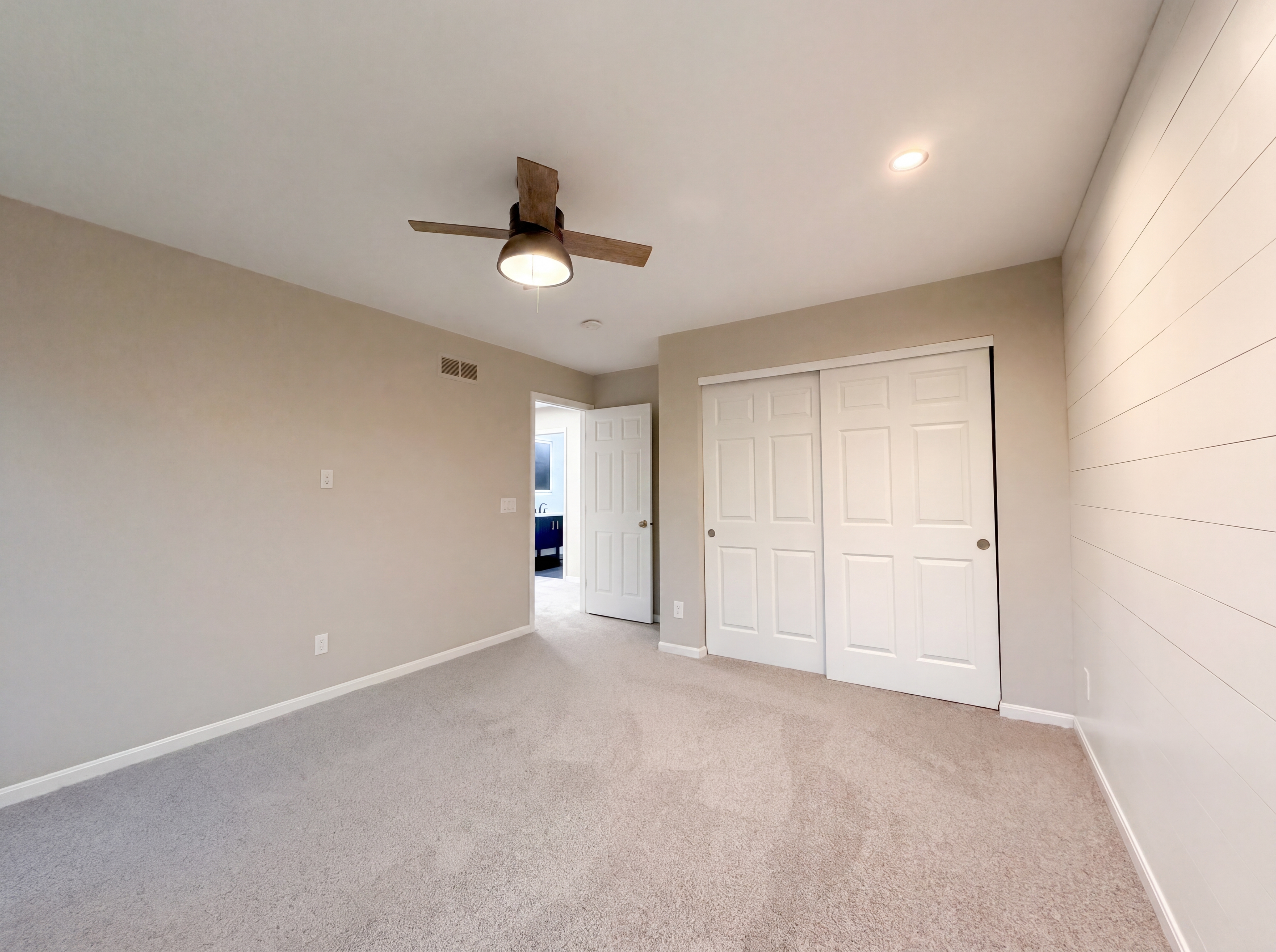 Photo 18 of 32 of 12173 Village Woods Dr, Cincinnati, OH