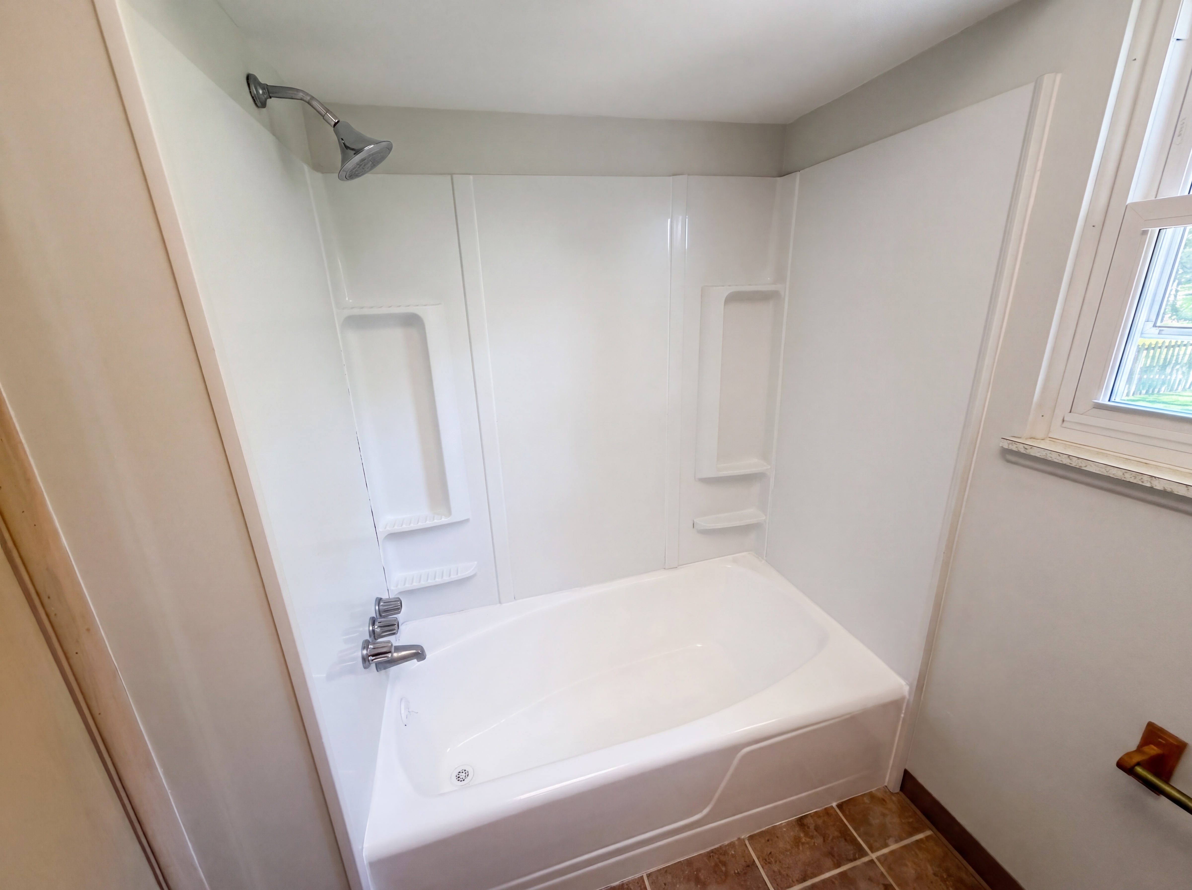 Photo 17 of 24 of 5444 Kenbridge Dr, Cleveland, OH
