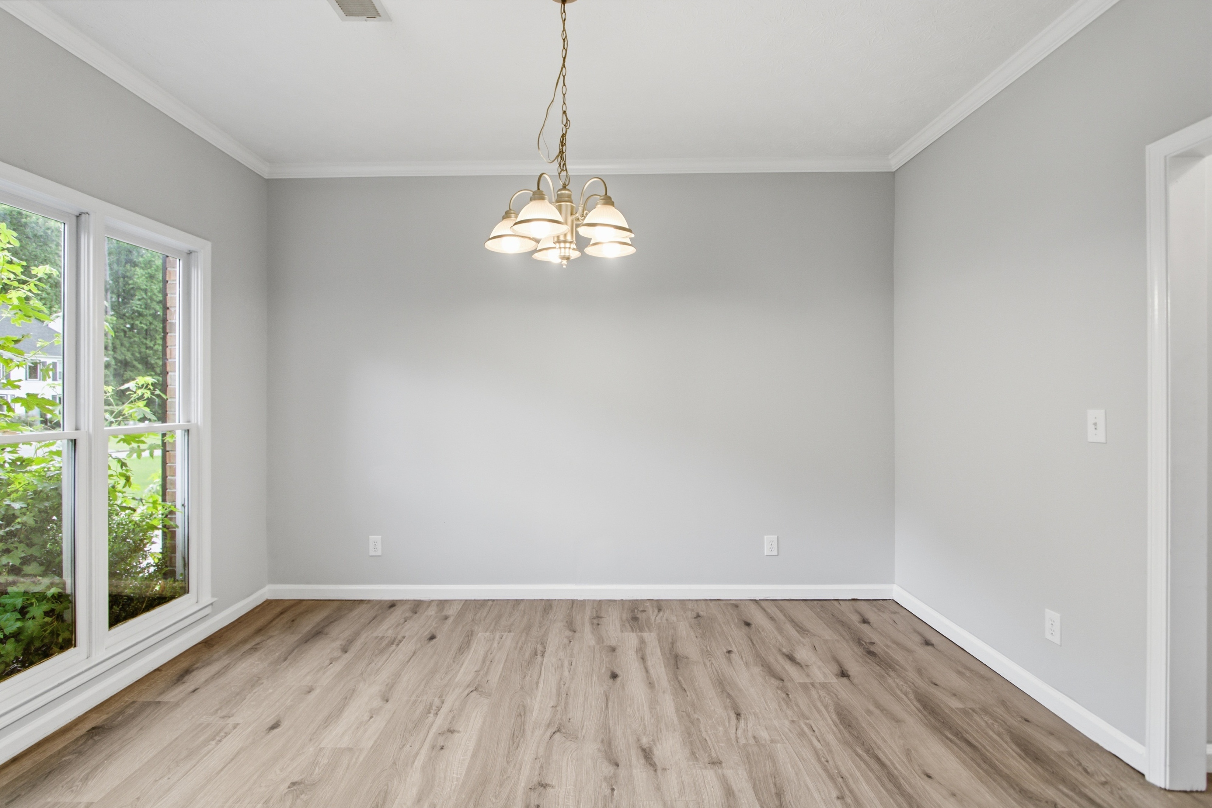 Photo 15 of 37 of 3504 Wellsley Dr, Powder Springs, GA