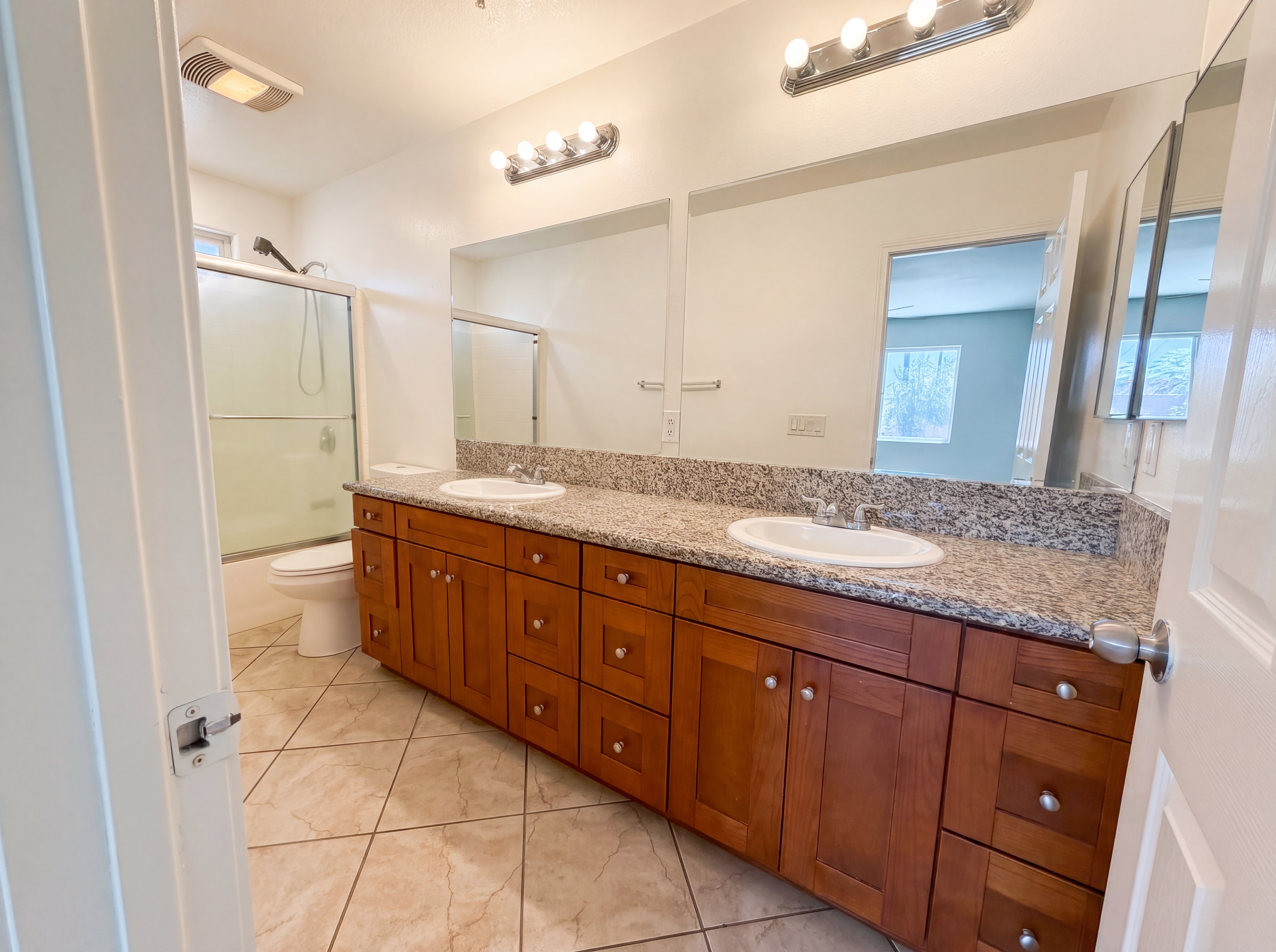 Photo 9 of 14 of 1774 7th St, Riverside, CA