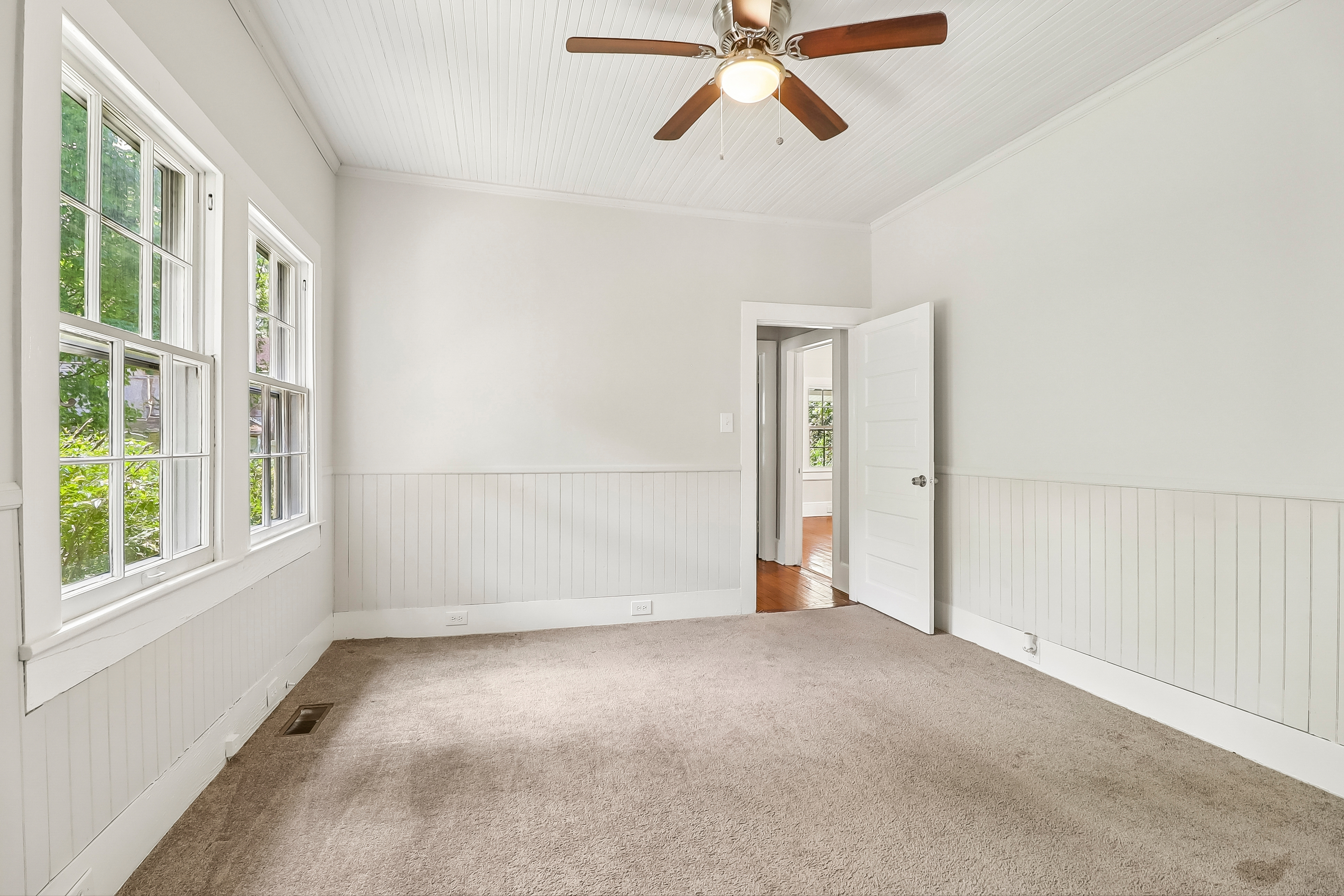 Photo 10 of 27 of 130 Lancaster St, Chester, SC