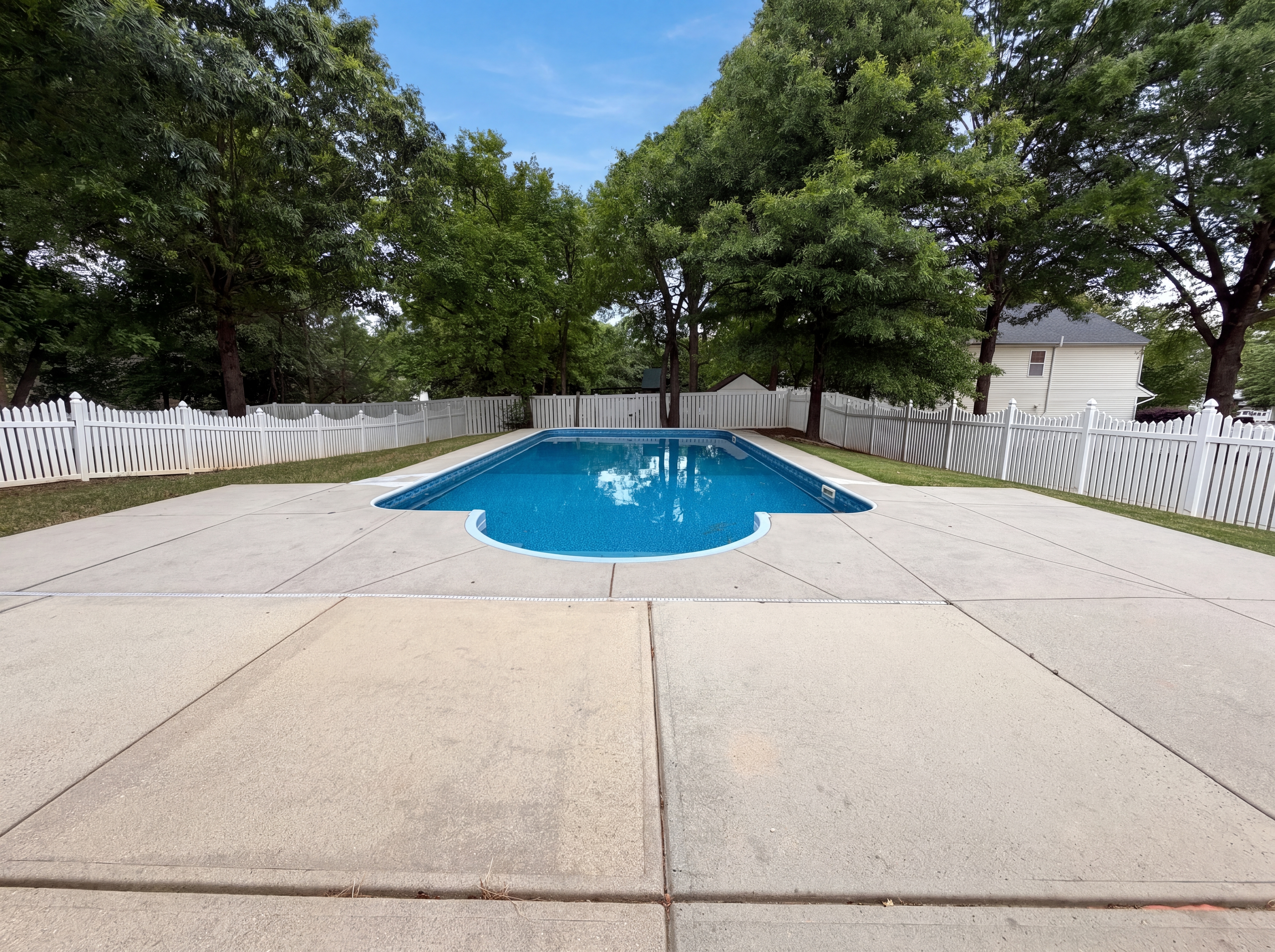Photo 16 of 18 of 221 Sycamore Creek Rd, Fort Mill, SC
