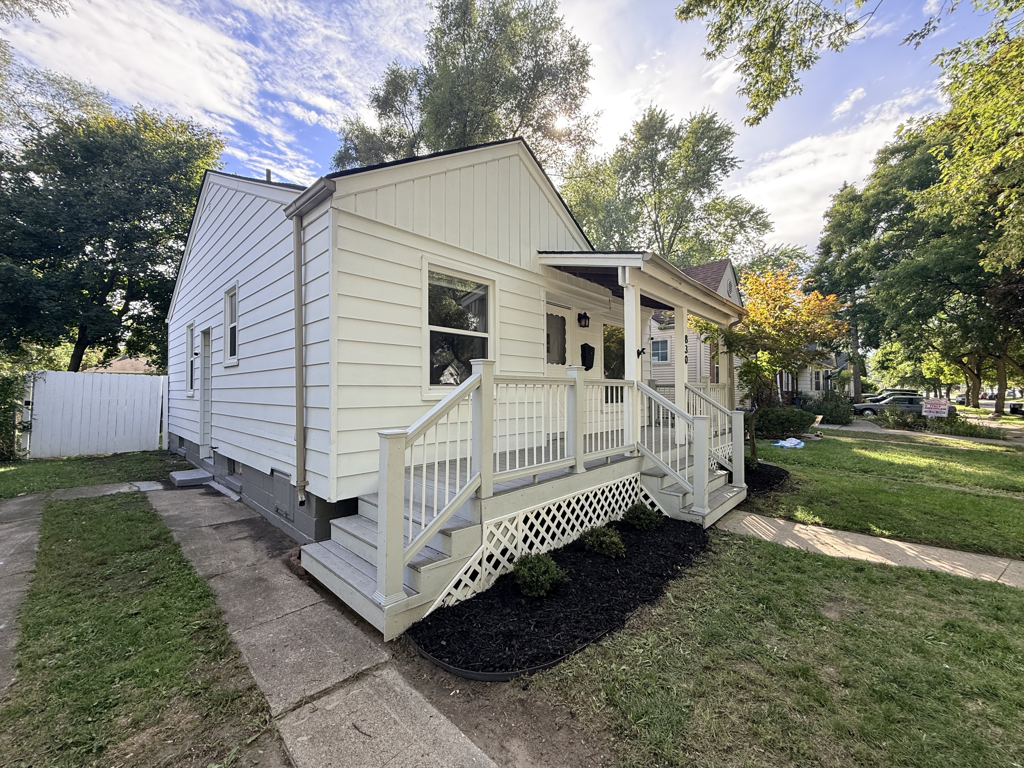 Photo 14 of 16 of 830 Channing St, Ferndale, MI