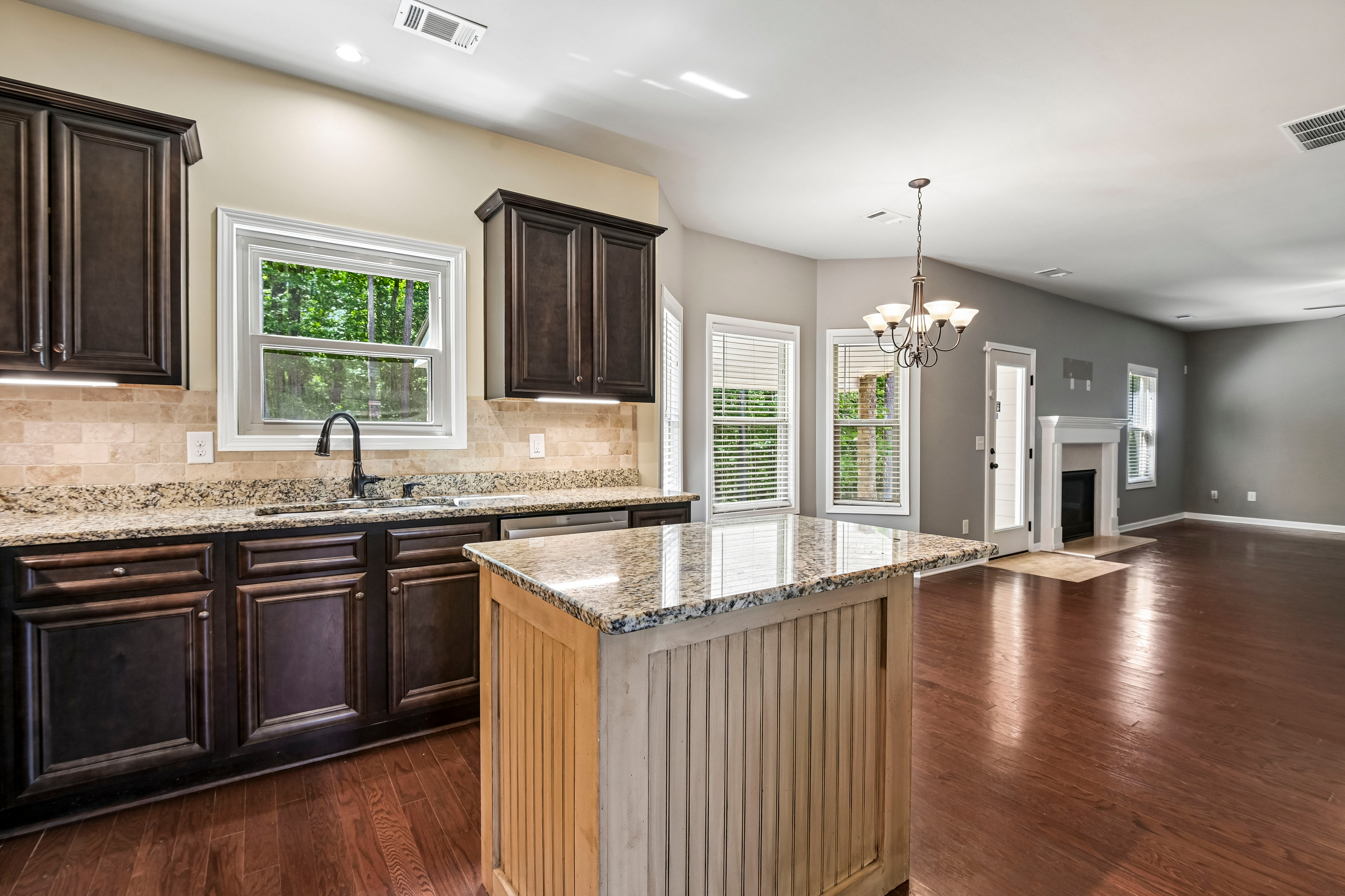 Photo 14 of 53 of 252 Stone Lake Dr, Dallas, GA