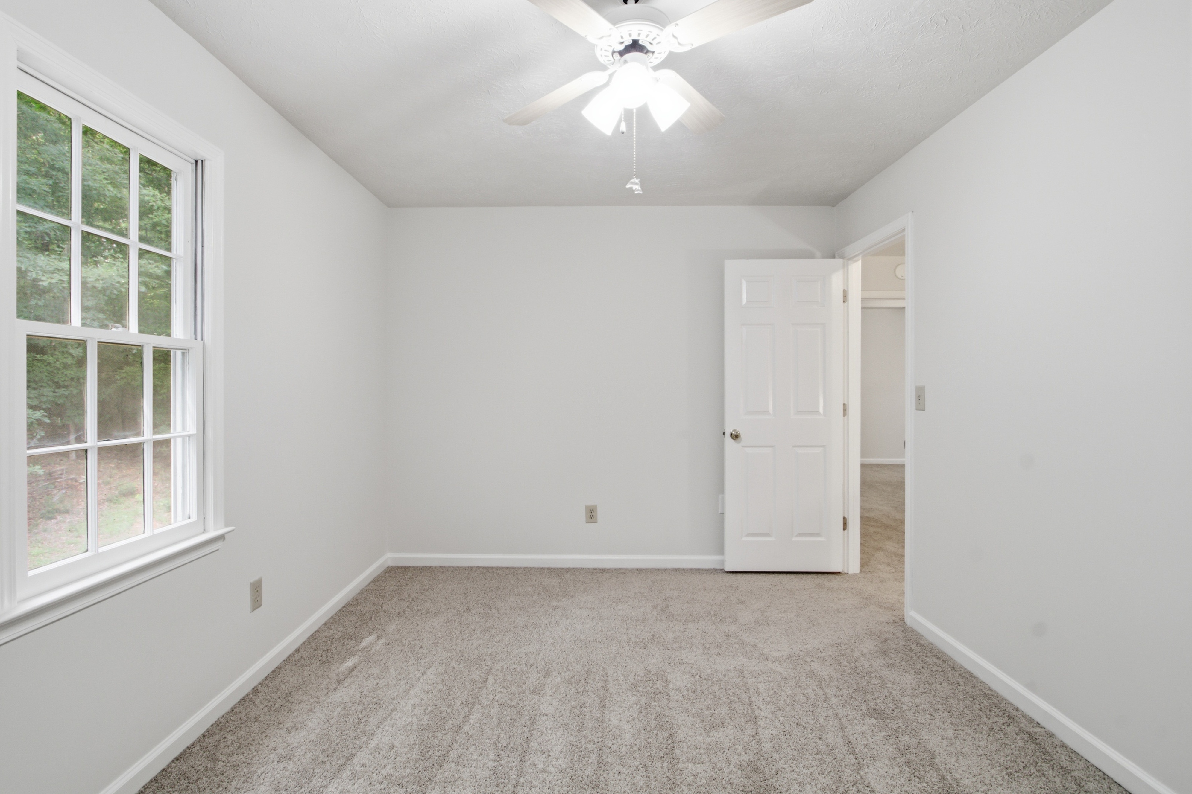 Photo 21 of 40 of 220 Braemar Rd, Fayetteville, GA