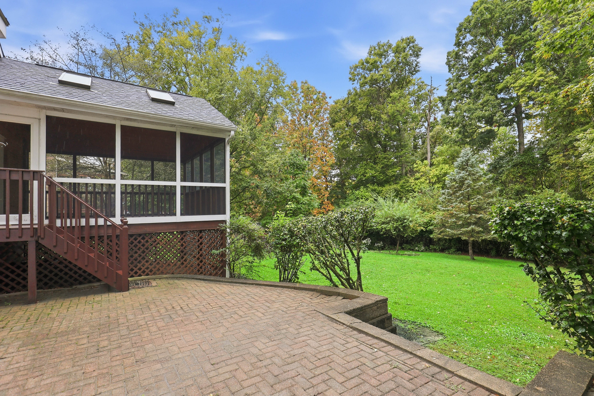 Photo 19 of 22 of 7043 Stonington Rd, Cincinnati, OH