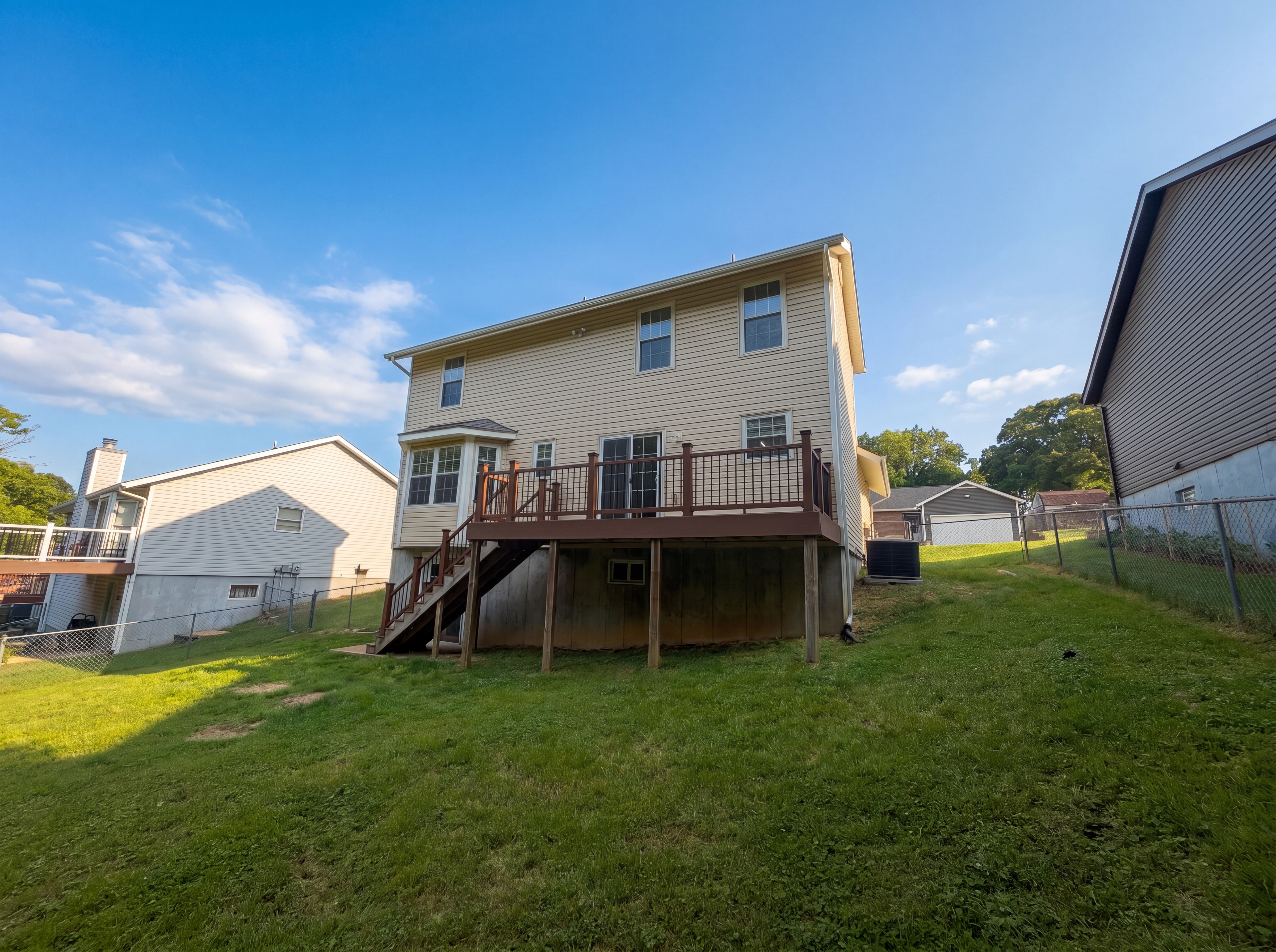 Photo 5 of 21 of 912 Mill Creek Dr, Imperial, MO