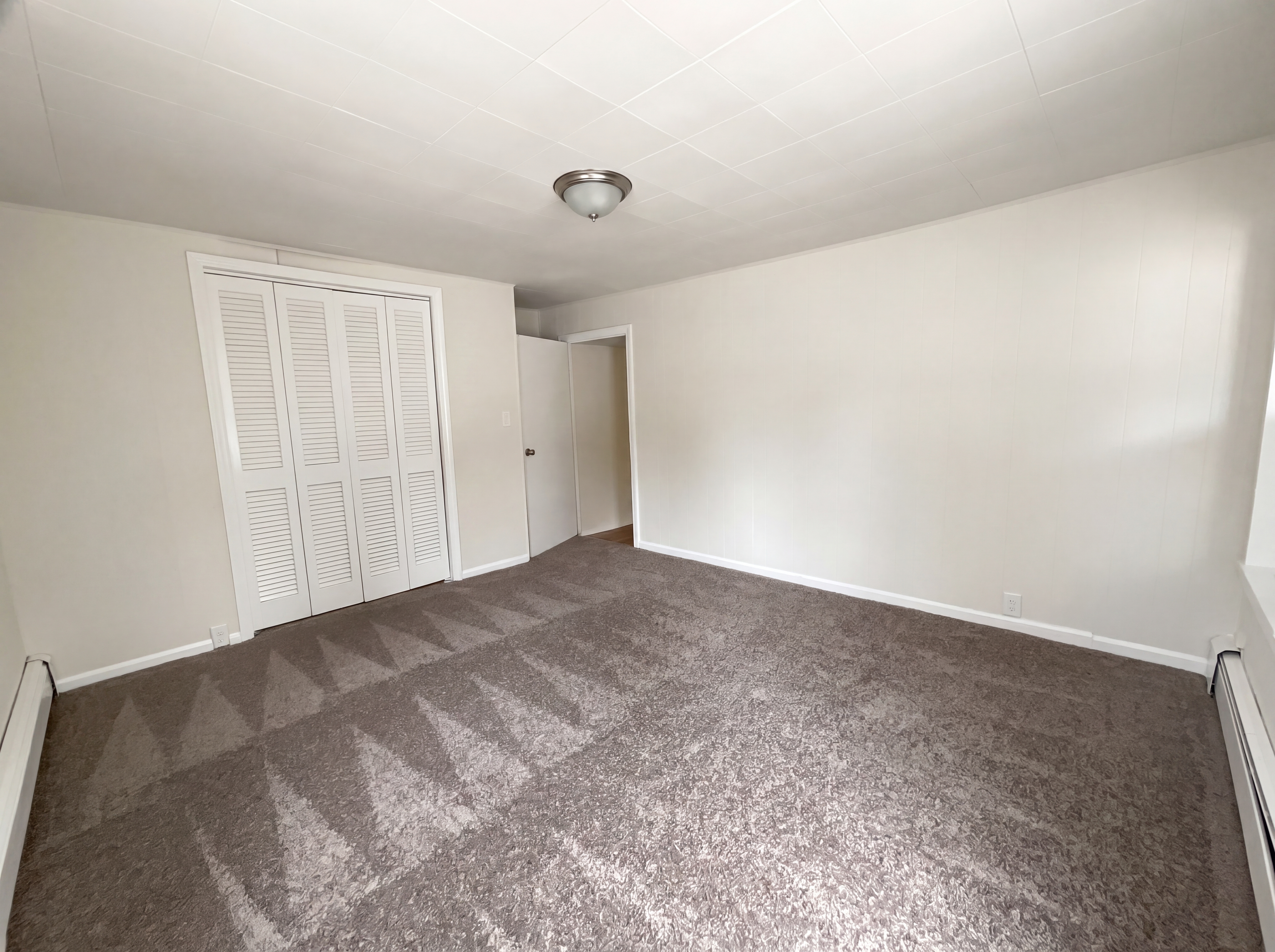 Photo 10 of 22 of 361 Tremont St, Taunton, MA