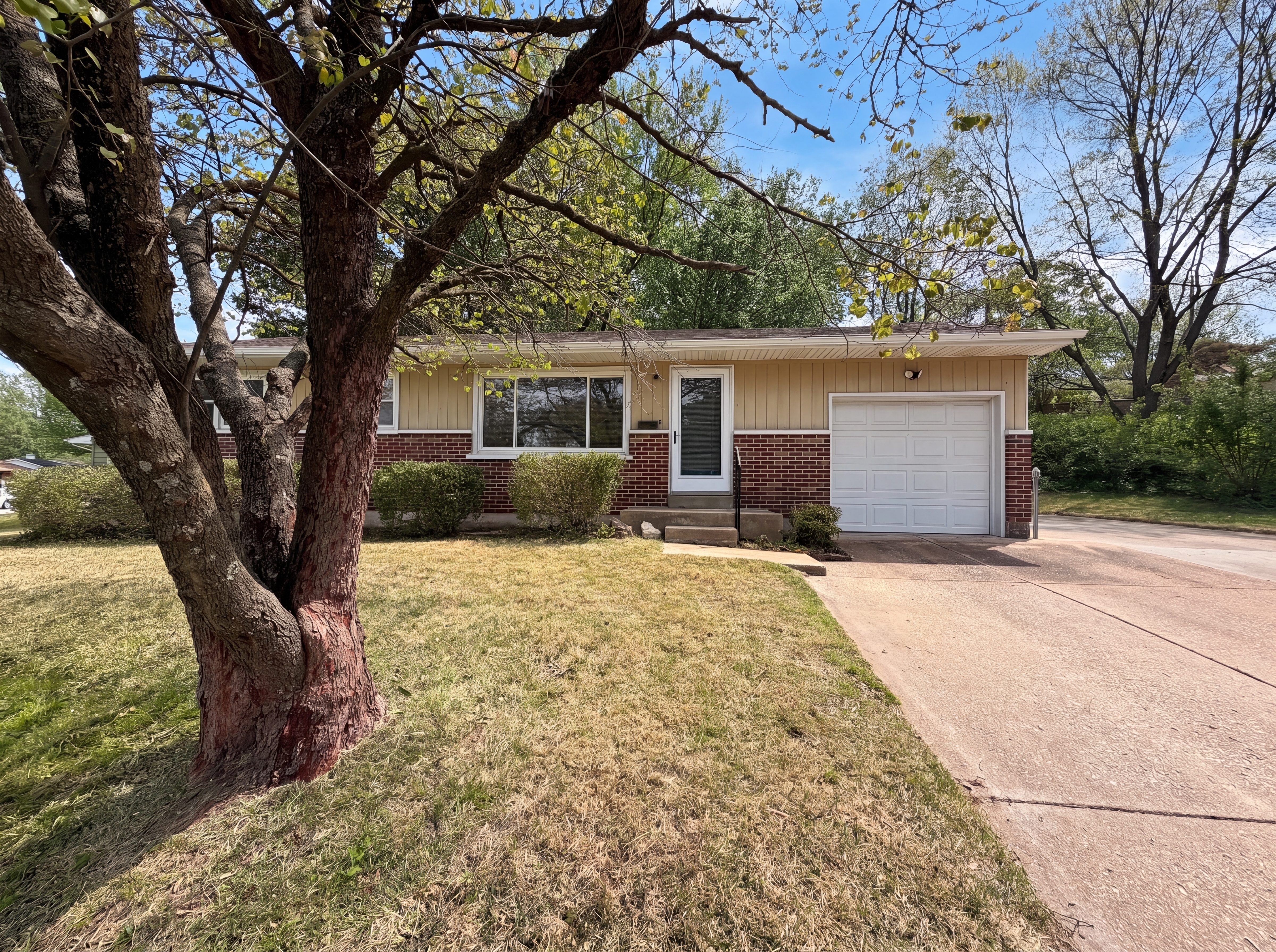 Photo 16 of 19 of 1116 Cunningham Ave, Saint Charles, MO
