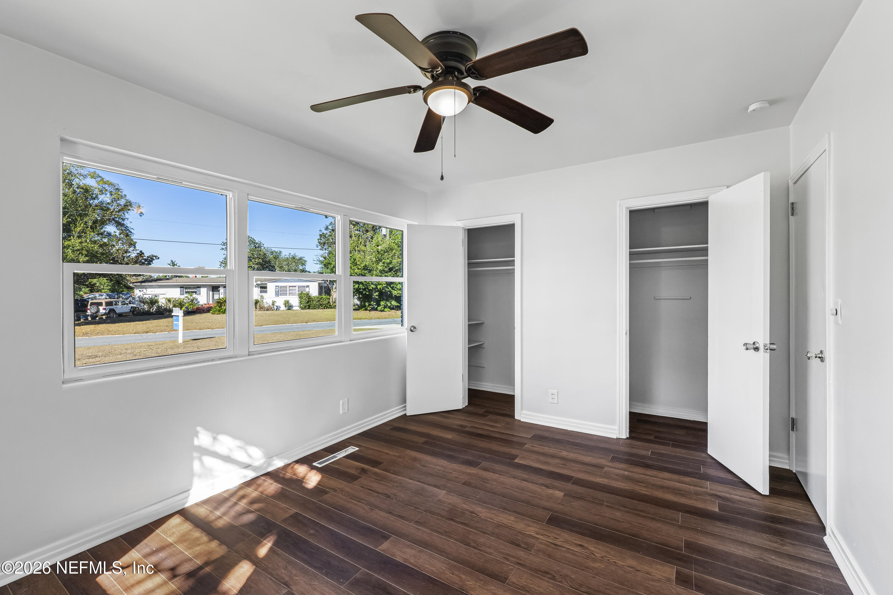 Photo 10 of 30 of 8308 Manavista St, Jacksonville, FL