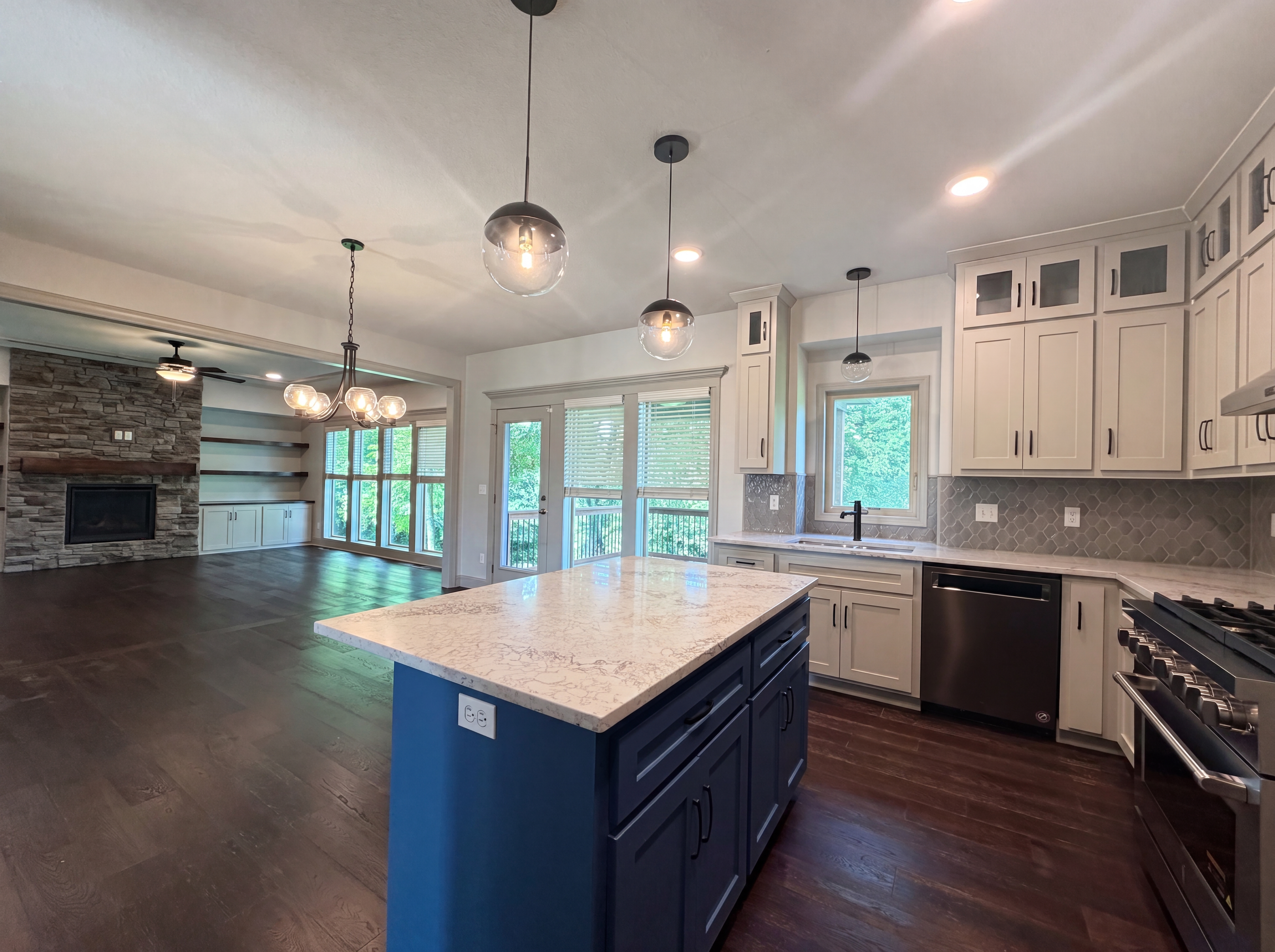 Photo 8 of 34 of 7540 N Amity Ave, Kansas City, MO