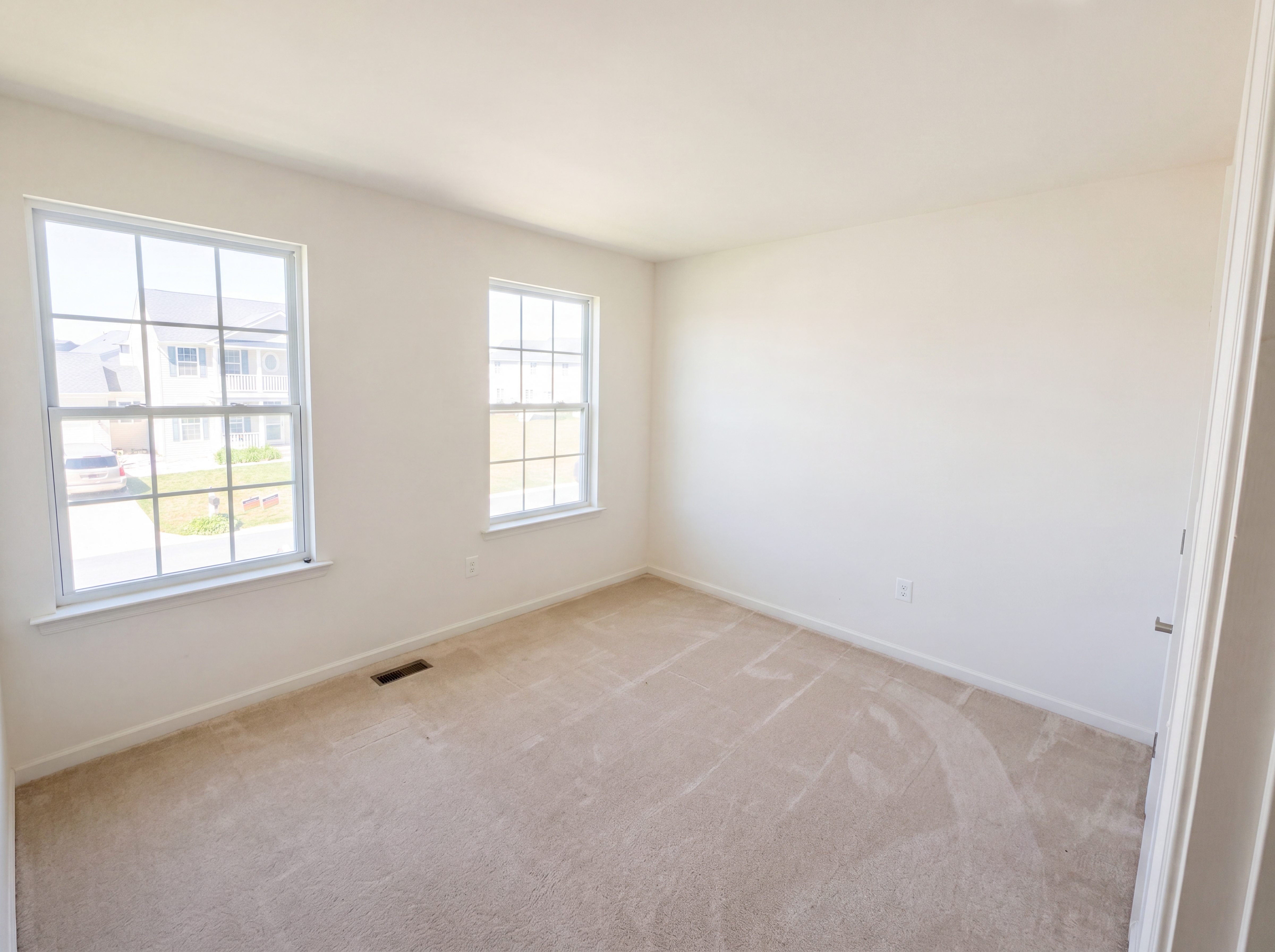 Photo 9 of 23 of 176 Bellflower Ln, Magnolia, DE