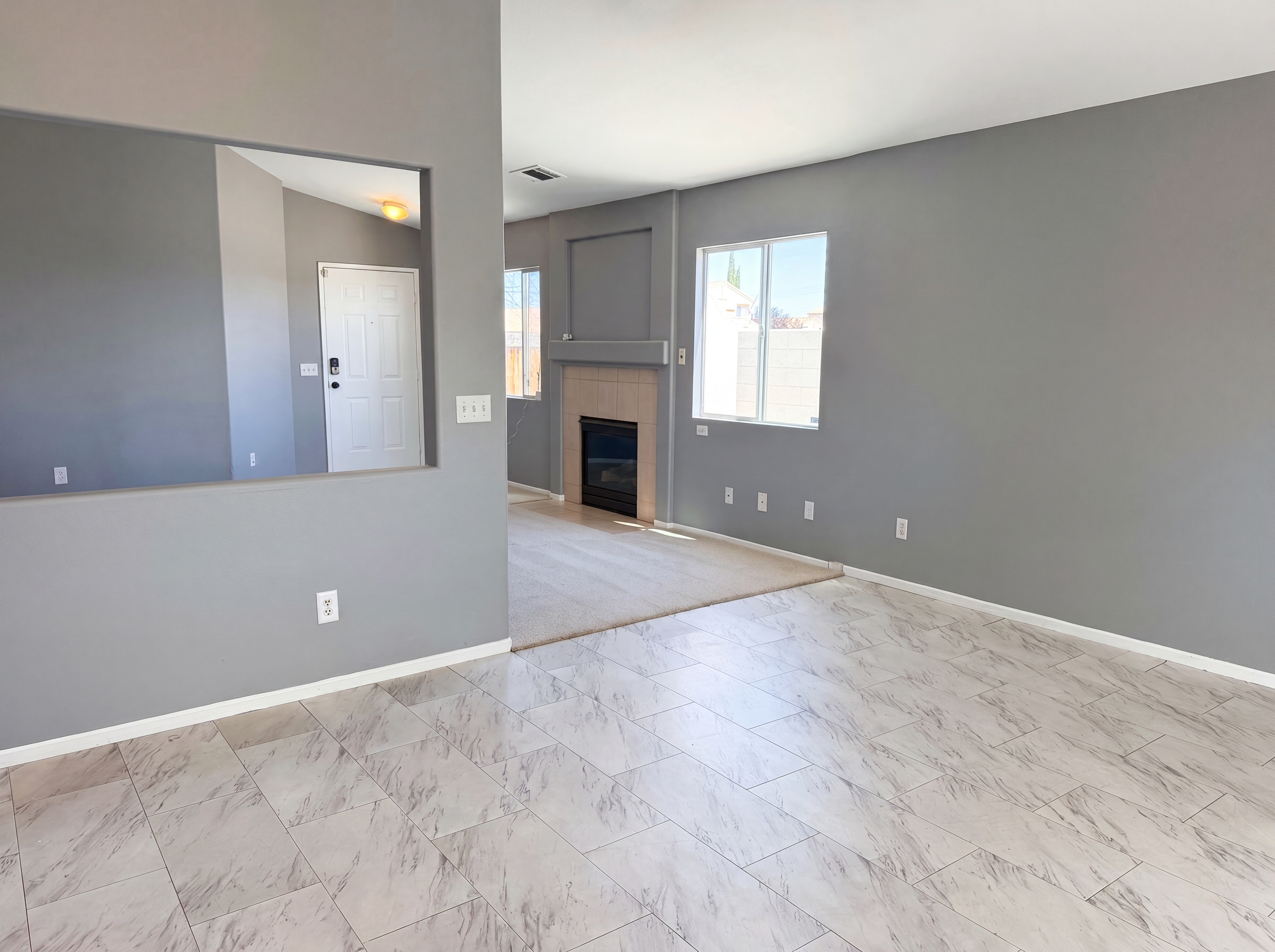 Photo 3 of 18 of 13577 Monterey Way, Victorville, CA