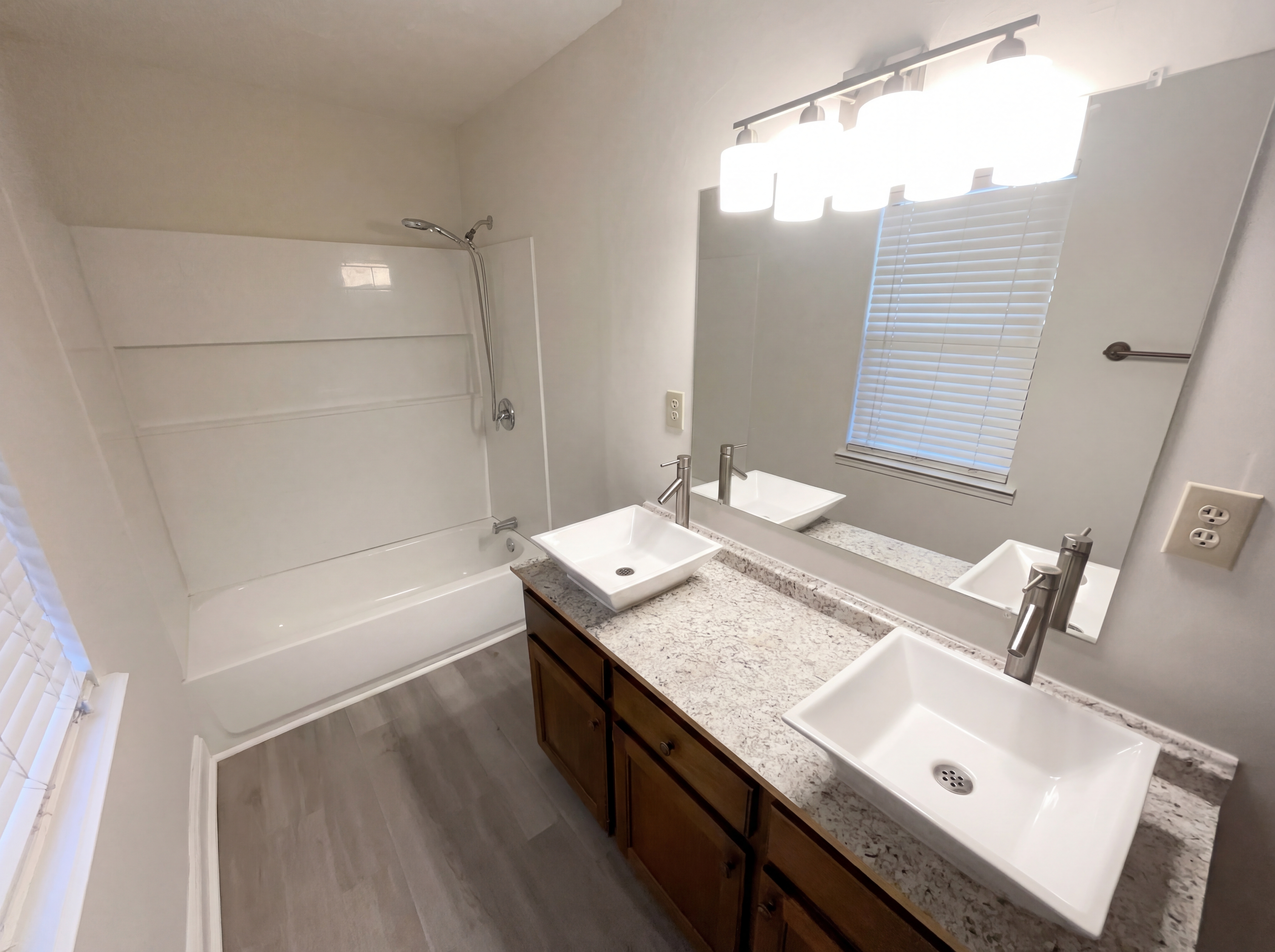 Photo 14 of 21 of 3181 Cedardale Dr, Douglasville, GA