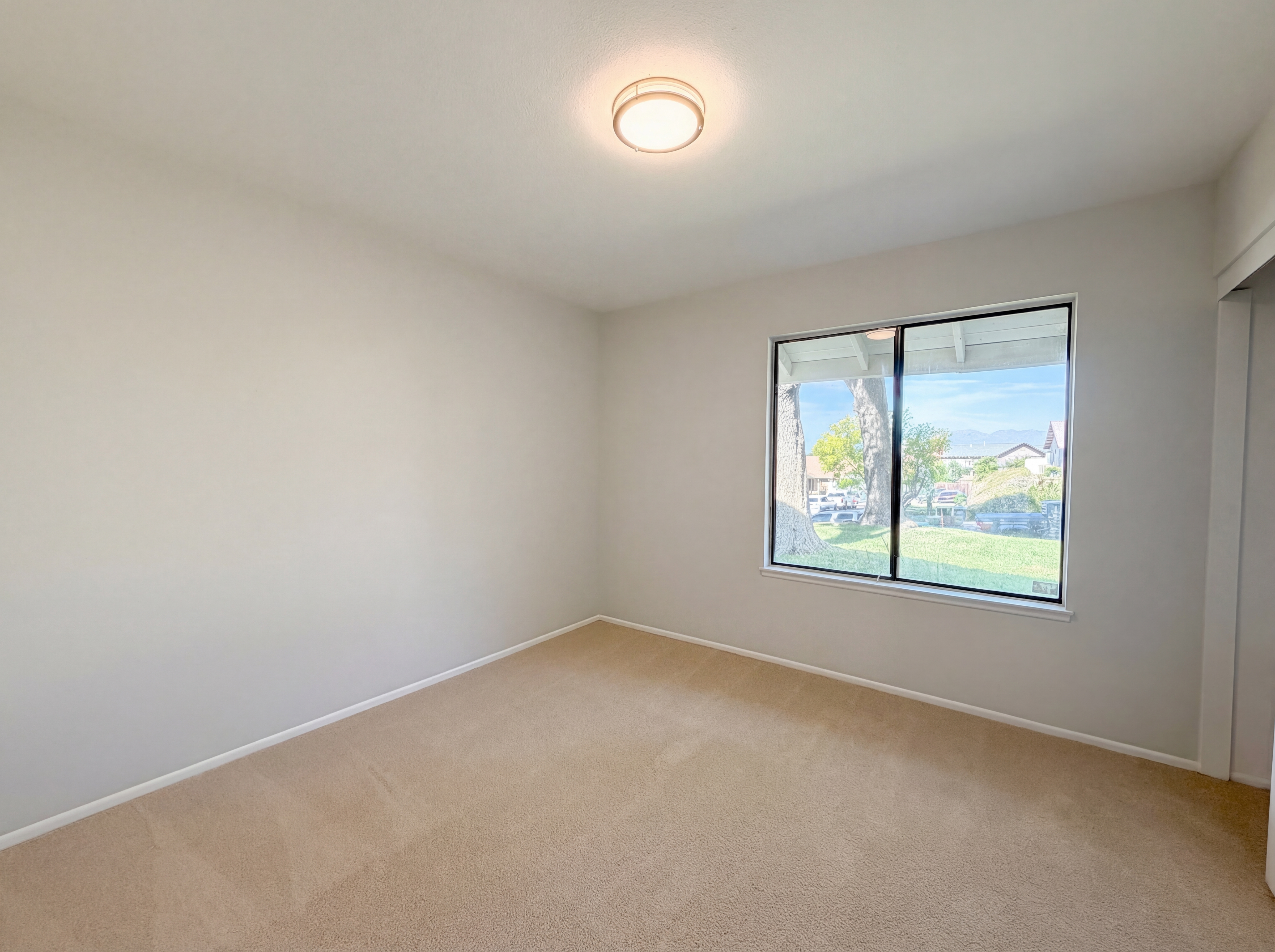 Photo 16 of 21 of 2785 Bonita Dr, Highland, CA