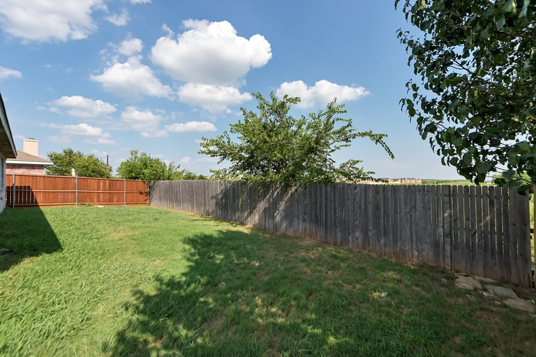 Photo 22 of 22 - 3212 Dove Valley Ln, Mansfield, TX 76063
