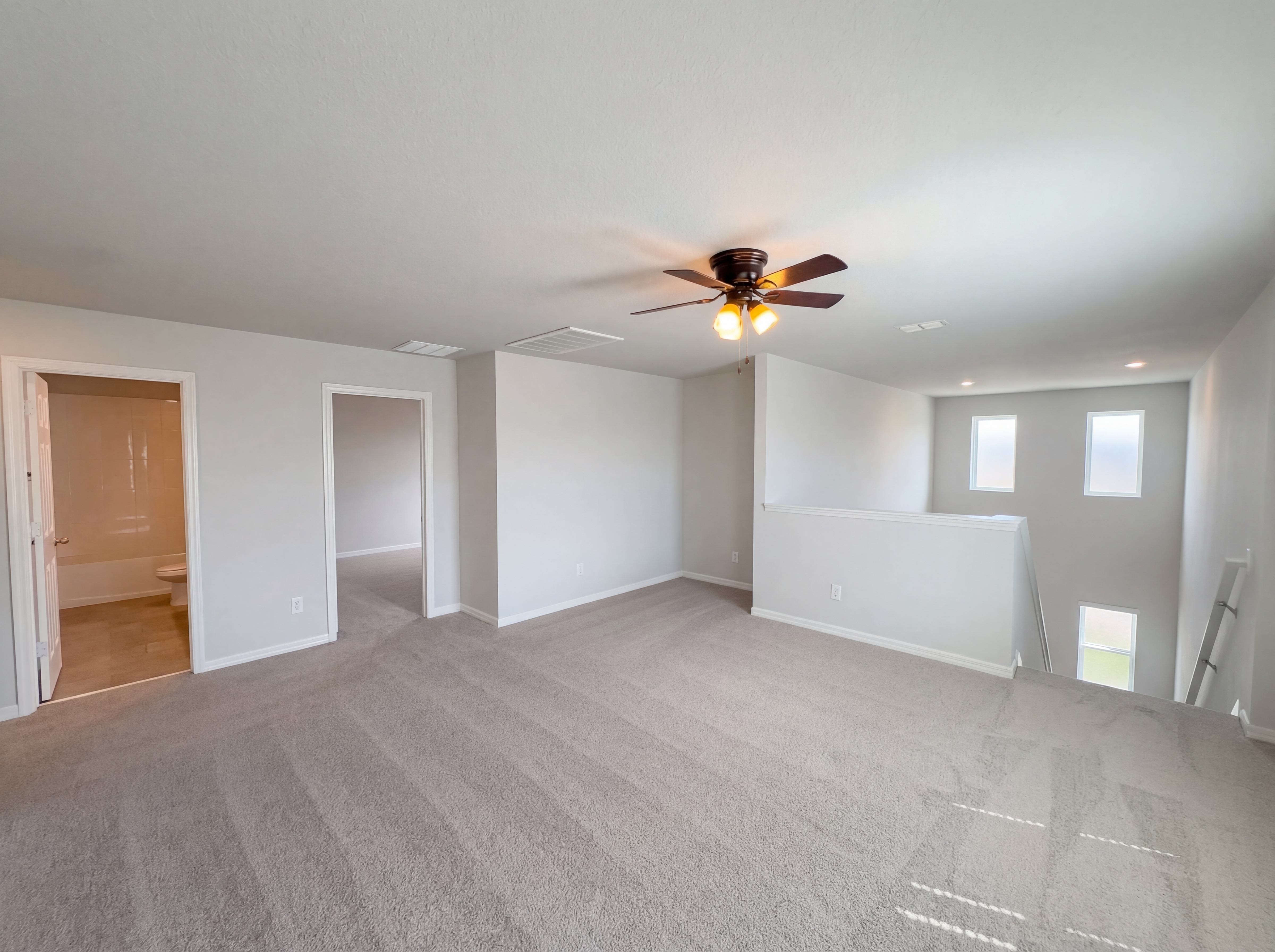 Photo 18 of 25 of 3092 Bella Vista Dr, Davenport, FL