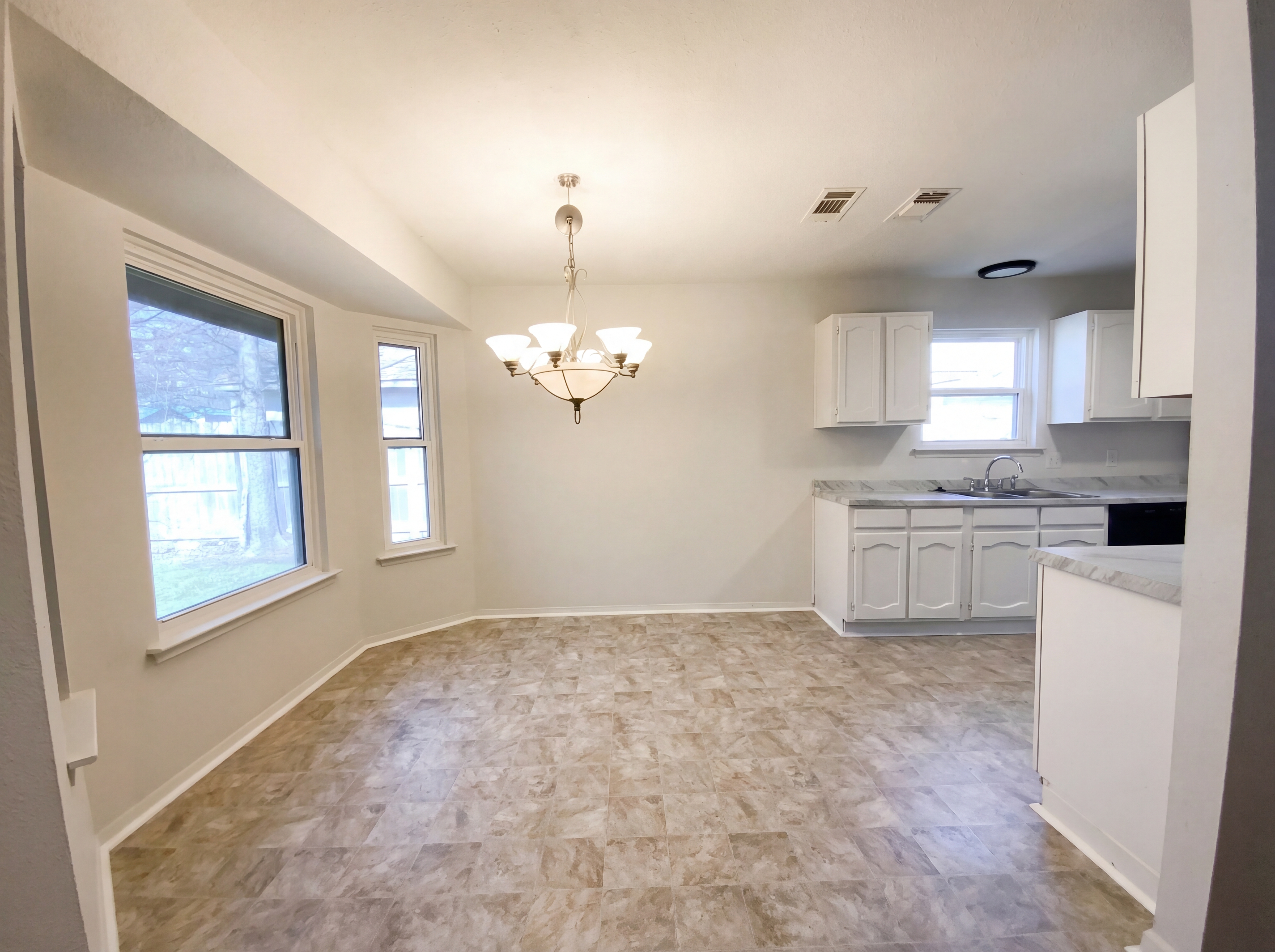 Photo 6 of 16 of 1407 Rose Ave, Killeen, TX