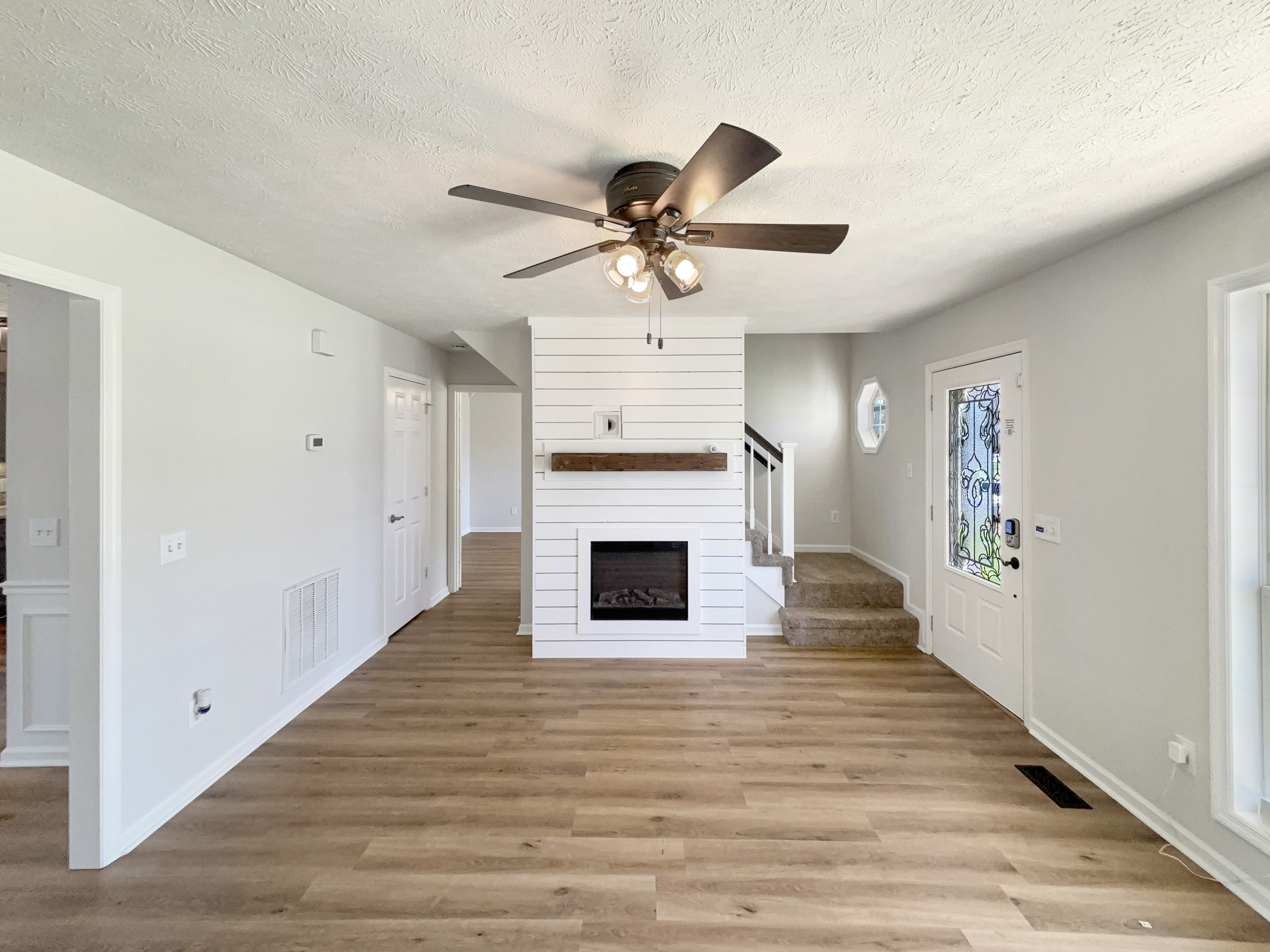 Photo 10 of 21 of 104 Hunterwood Dr, White House, TN