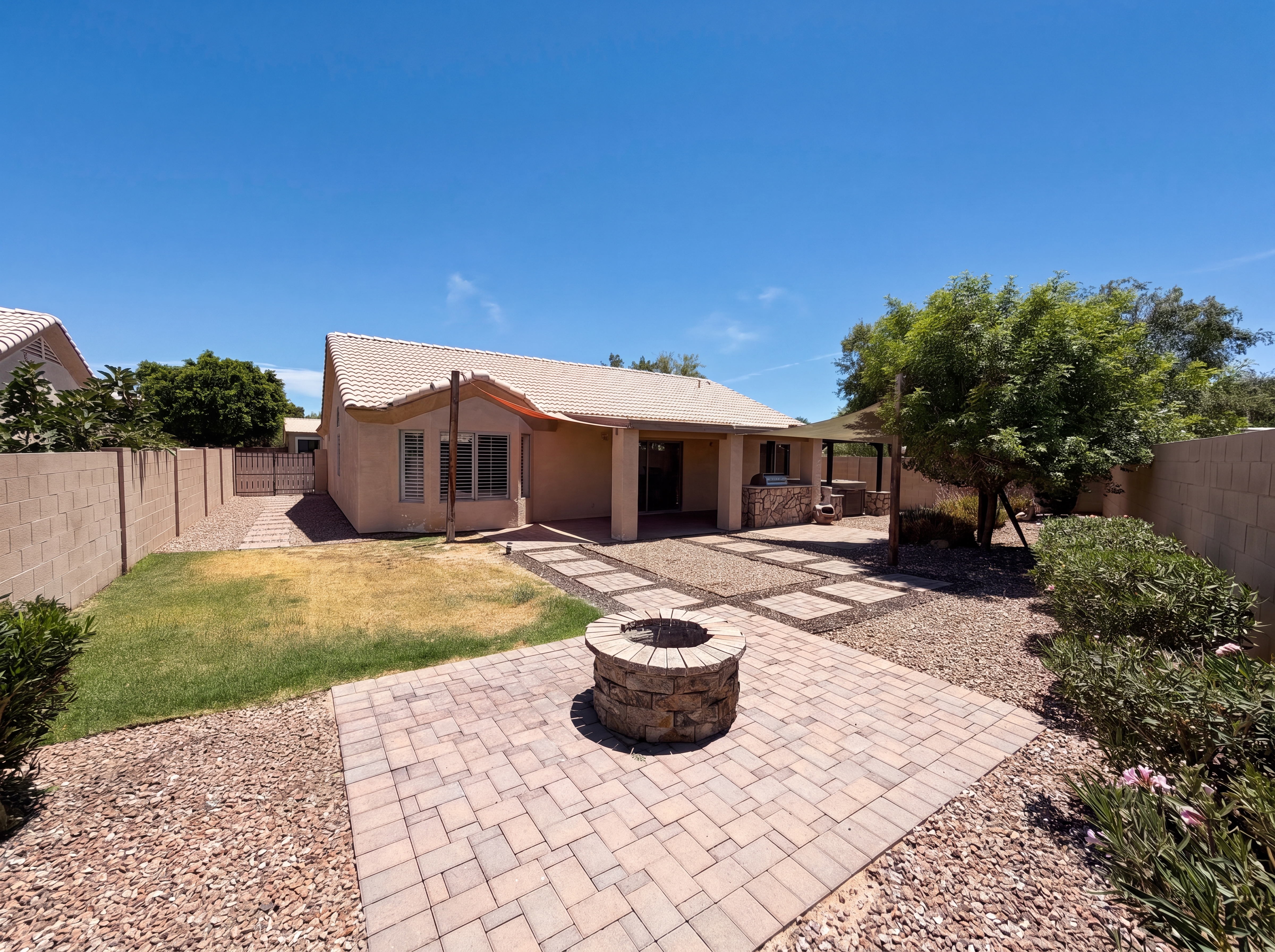 Photo 5 of 21 of 96 S Monterey St, Gilbert, AZ