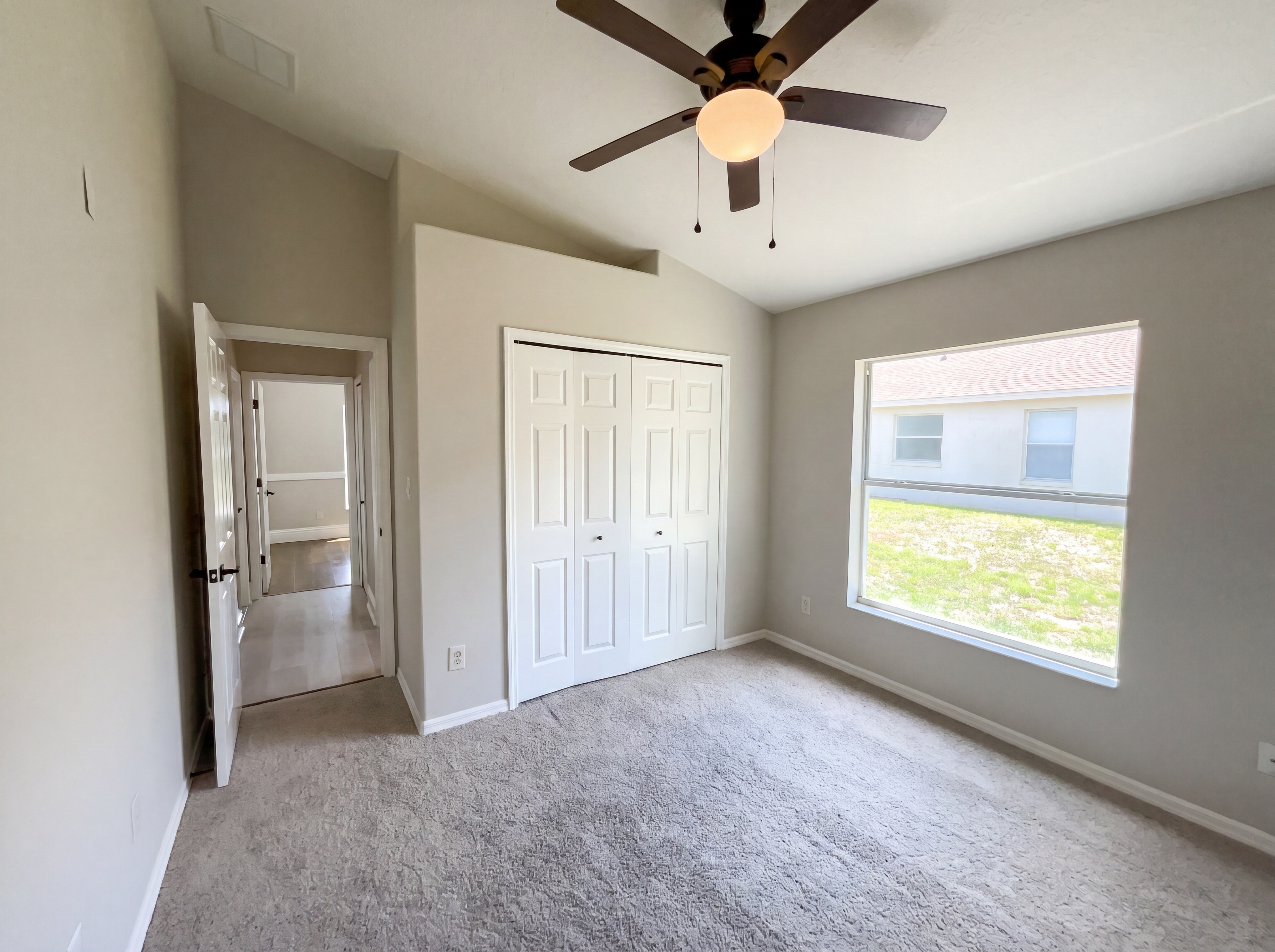 Photo 18 of 34 of 3028 Samosa Hill Cir, Clermont, FL