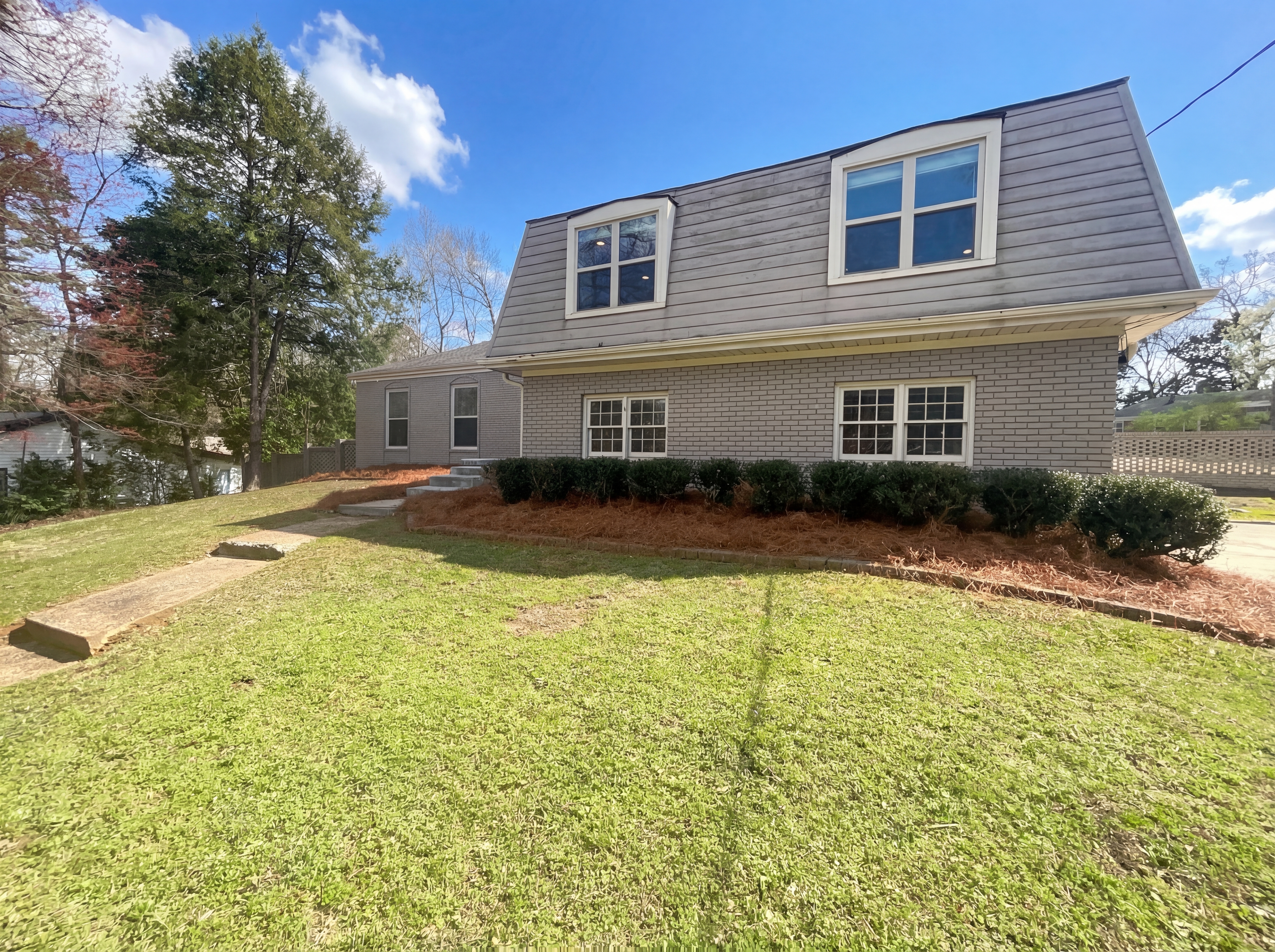 Photo 32 of 37 of 2770 Burtz Dr, Marietta, GA
