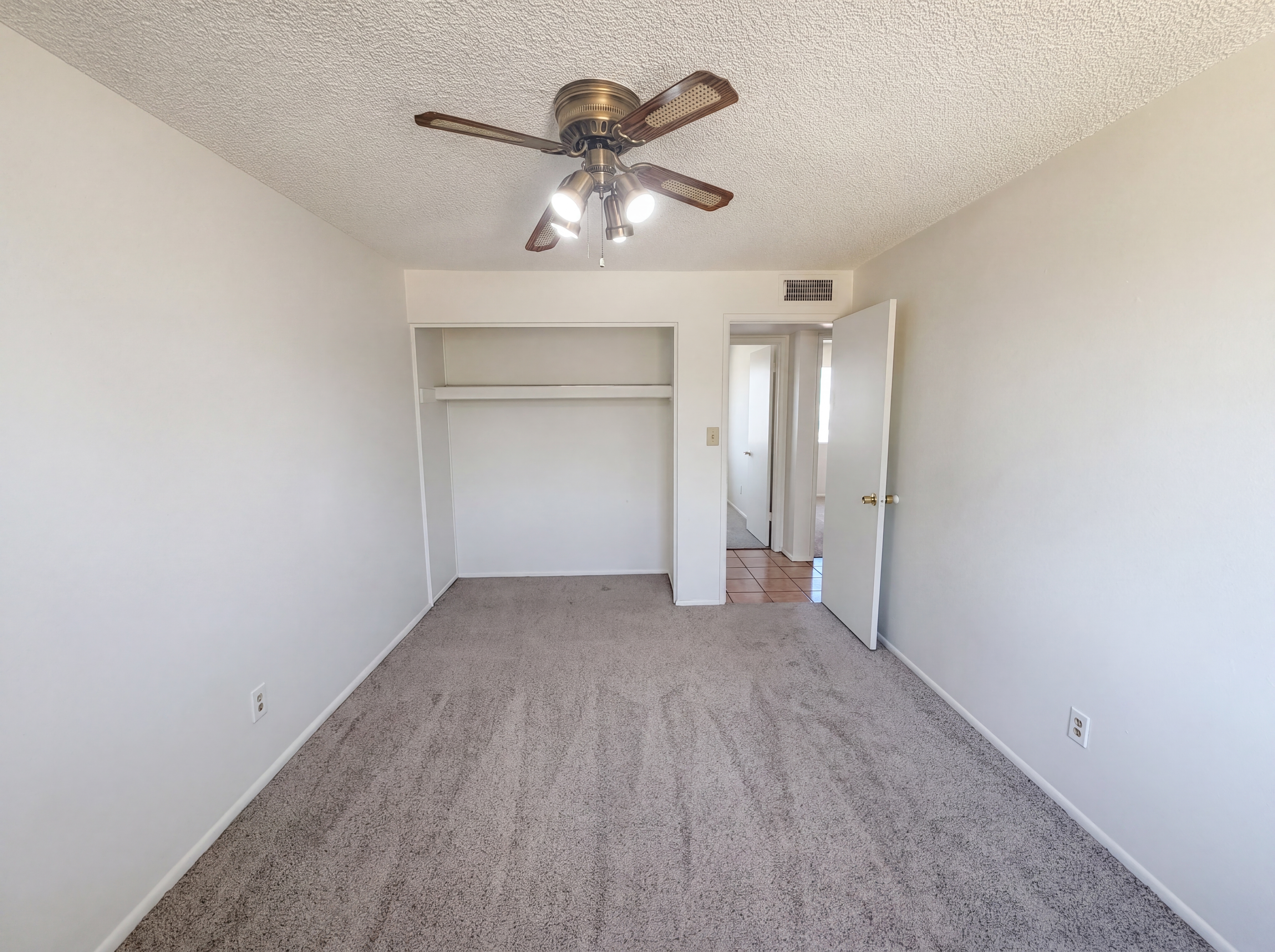 Photo 13 of 19 of 2831 N 70th Dr, Phoenix, AZ