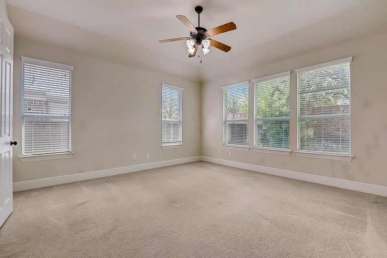 Photo 27 of 42 - 8305 Foothill Dr, Plano, TX 75024
