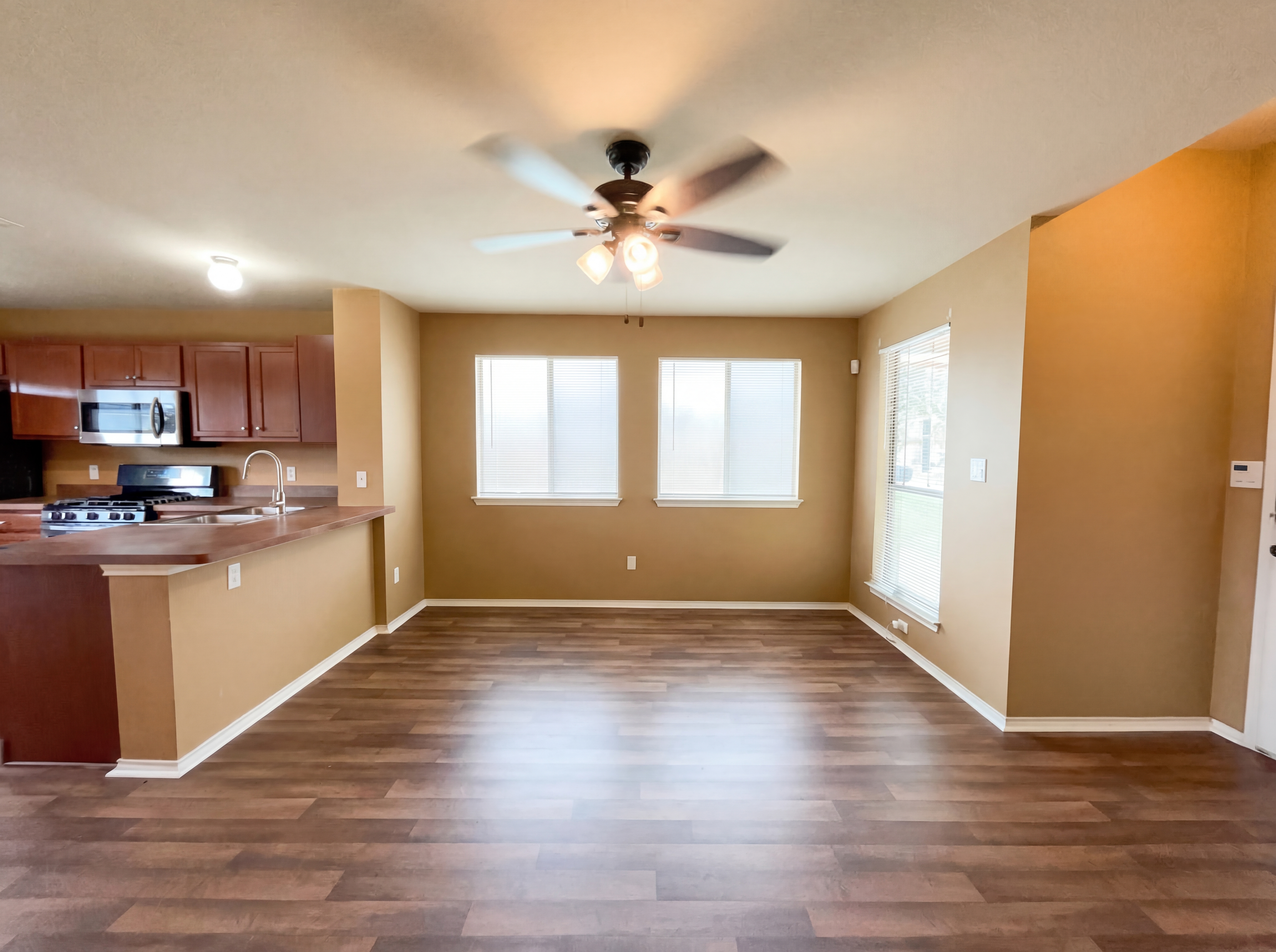 Photo 19 of 34 of 15102 Imes Ln, Austin, TX