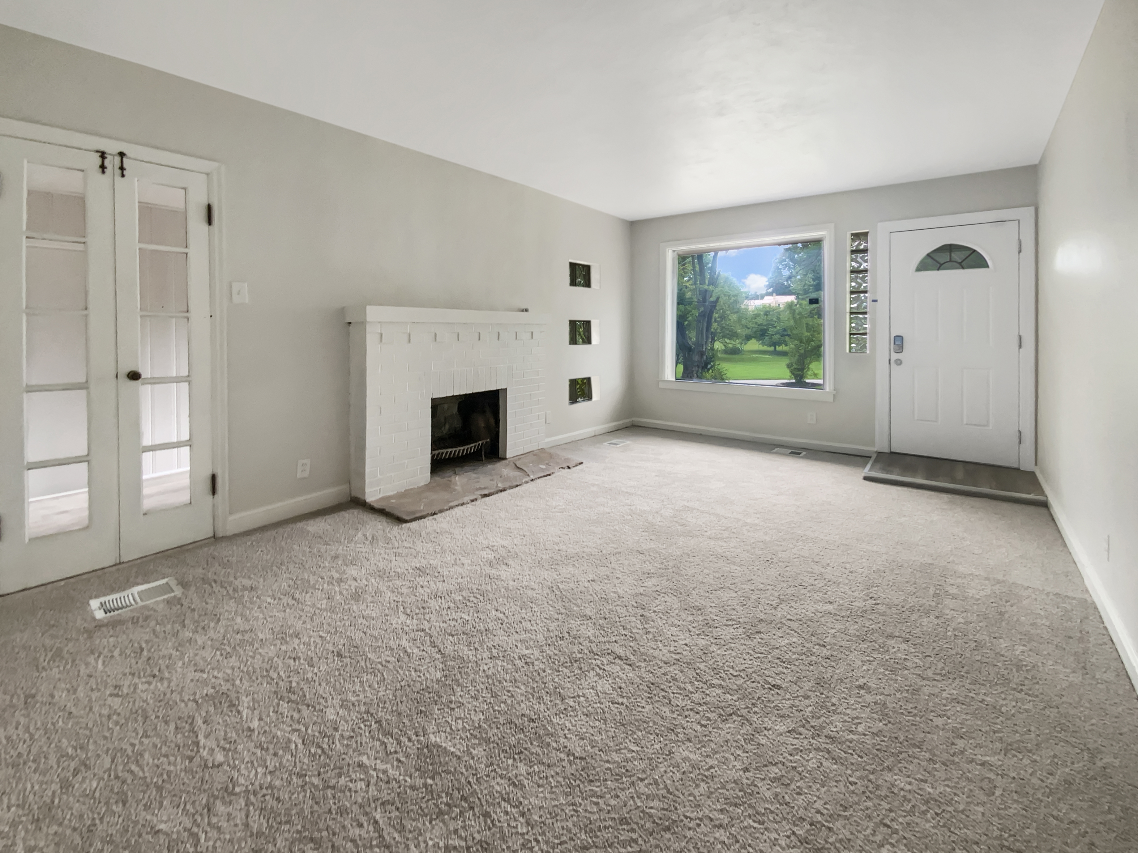 Photo 13 of 19 of 4127 Burnett Ave, Saint Louis, MO