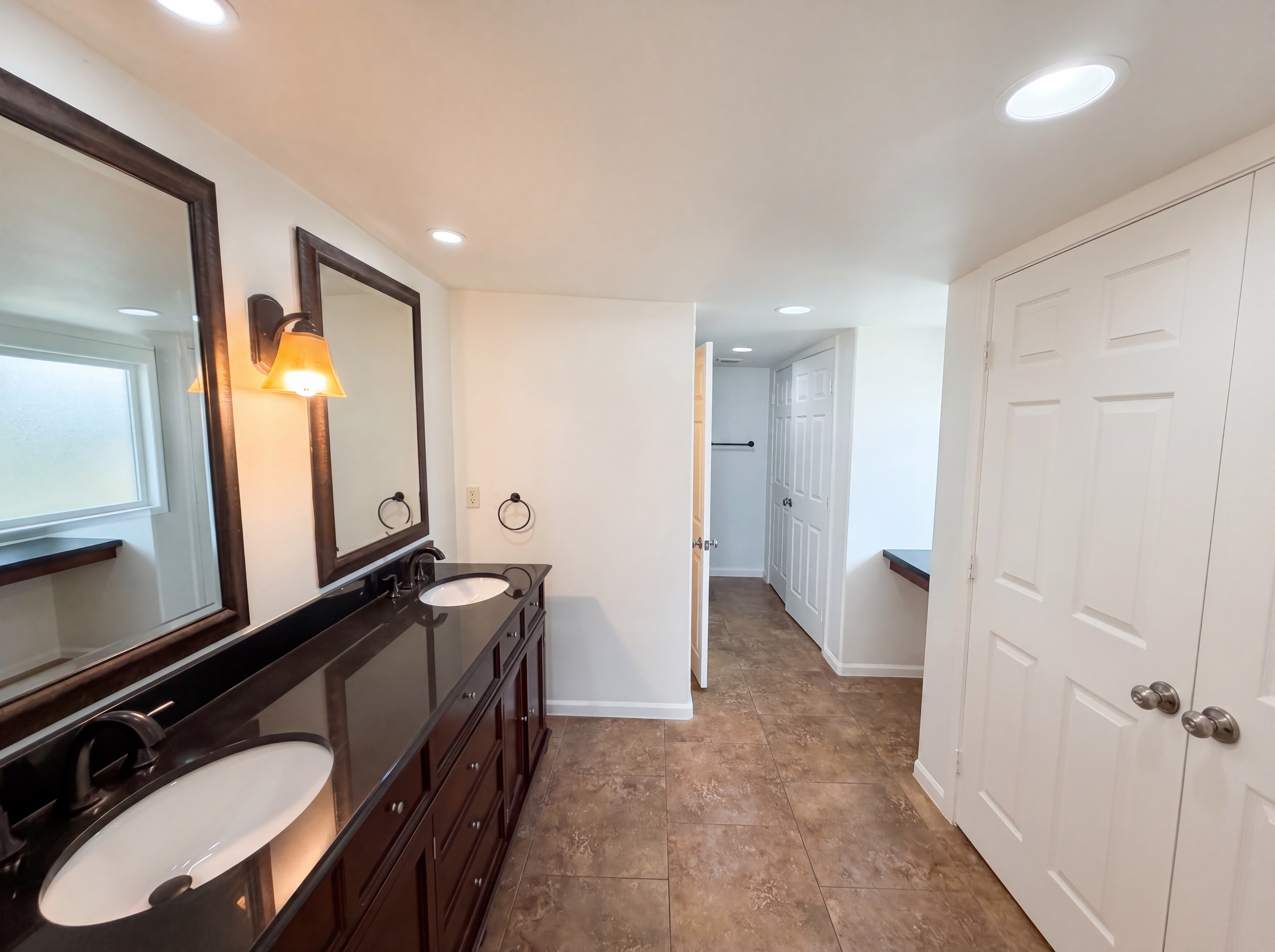 Photo 6 of 26 of 2722 E Nisbet Rd, Phoenix, AZ