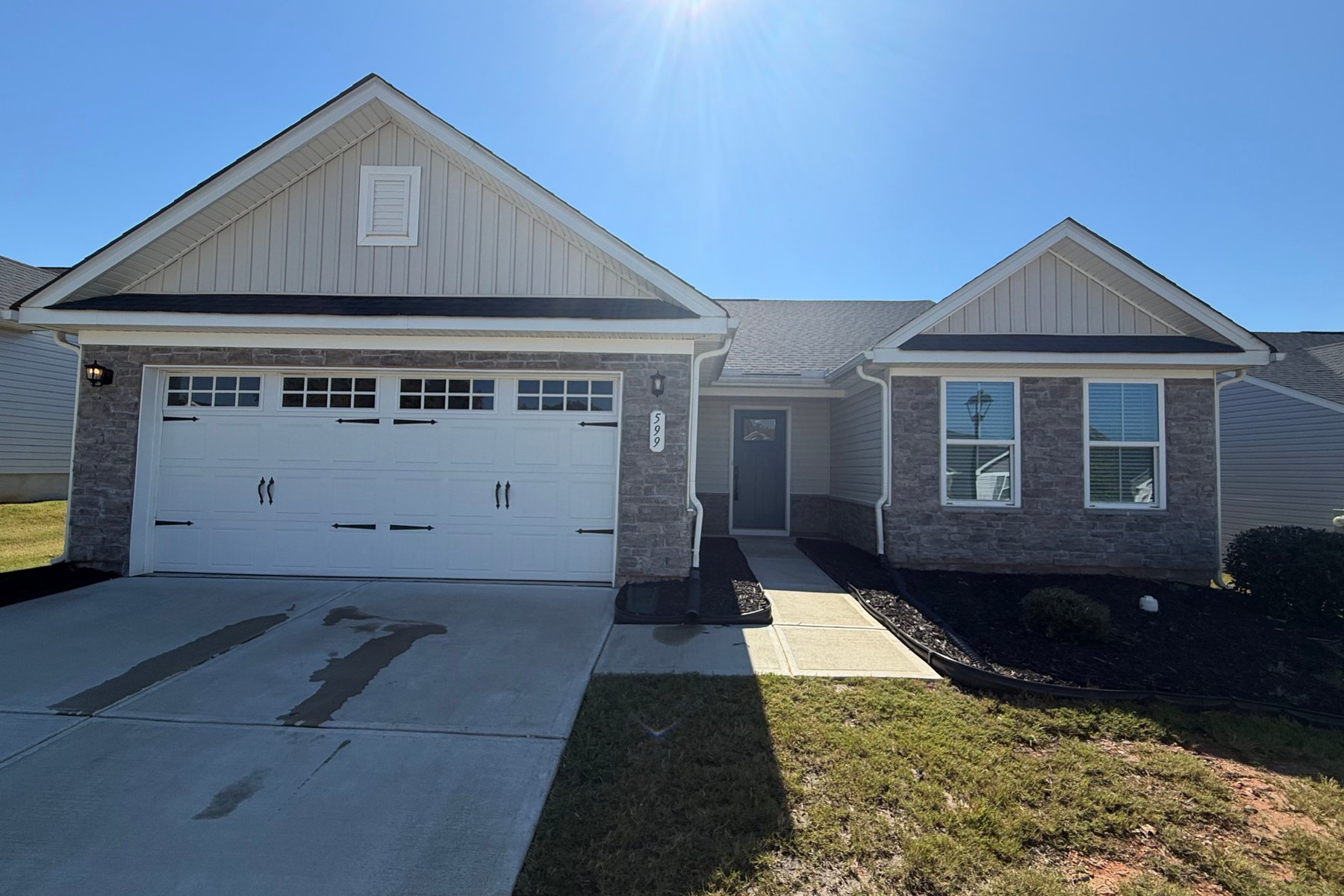 Photo 1 of 599 Grandiflora Ave