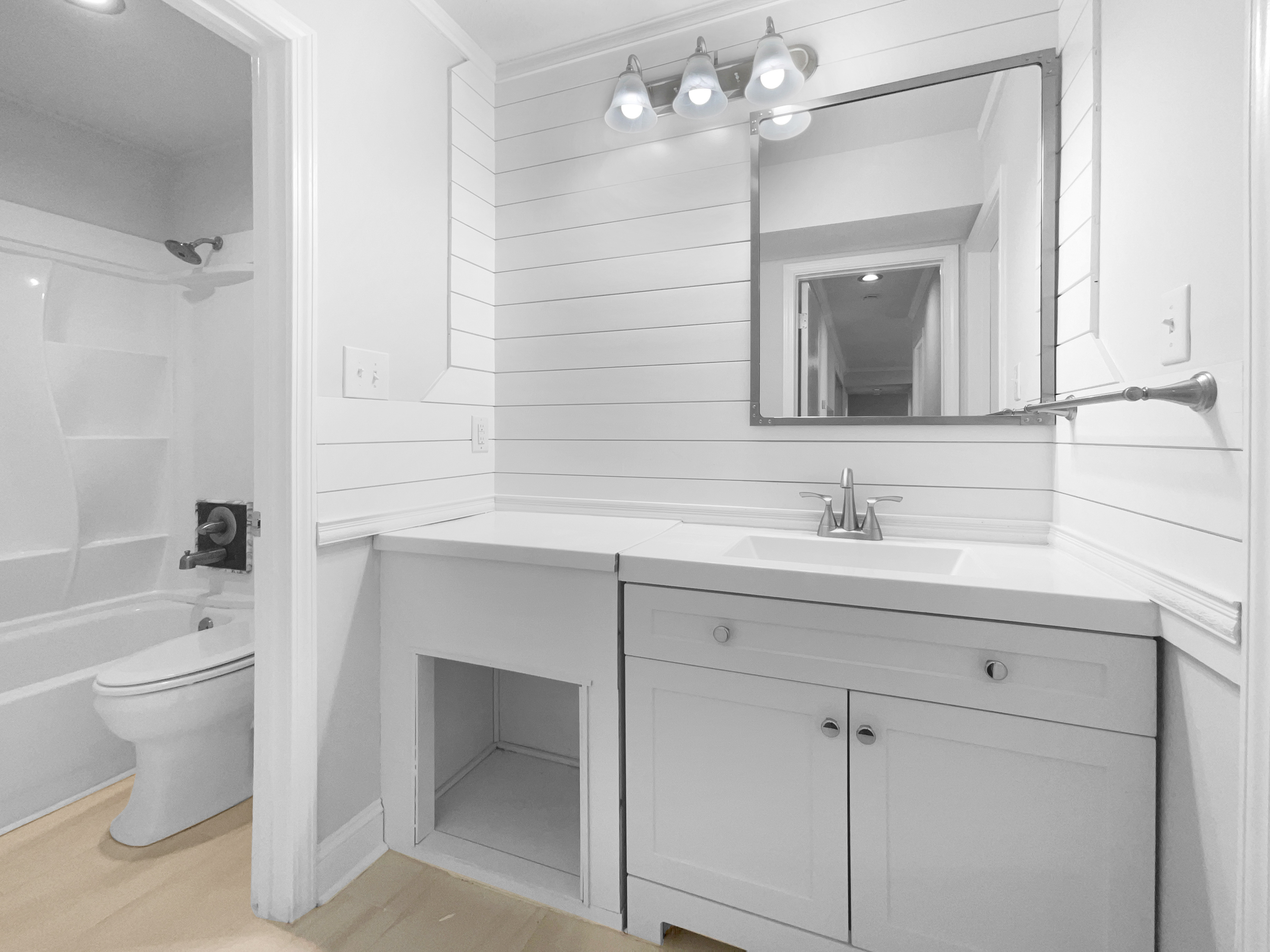 Photo 16 of 20 of 4936 Sardis Rd, Charlotte, NC