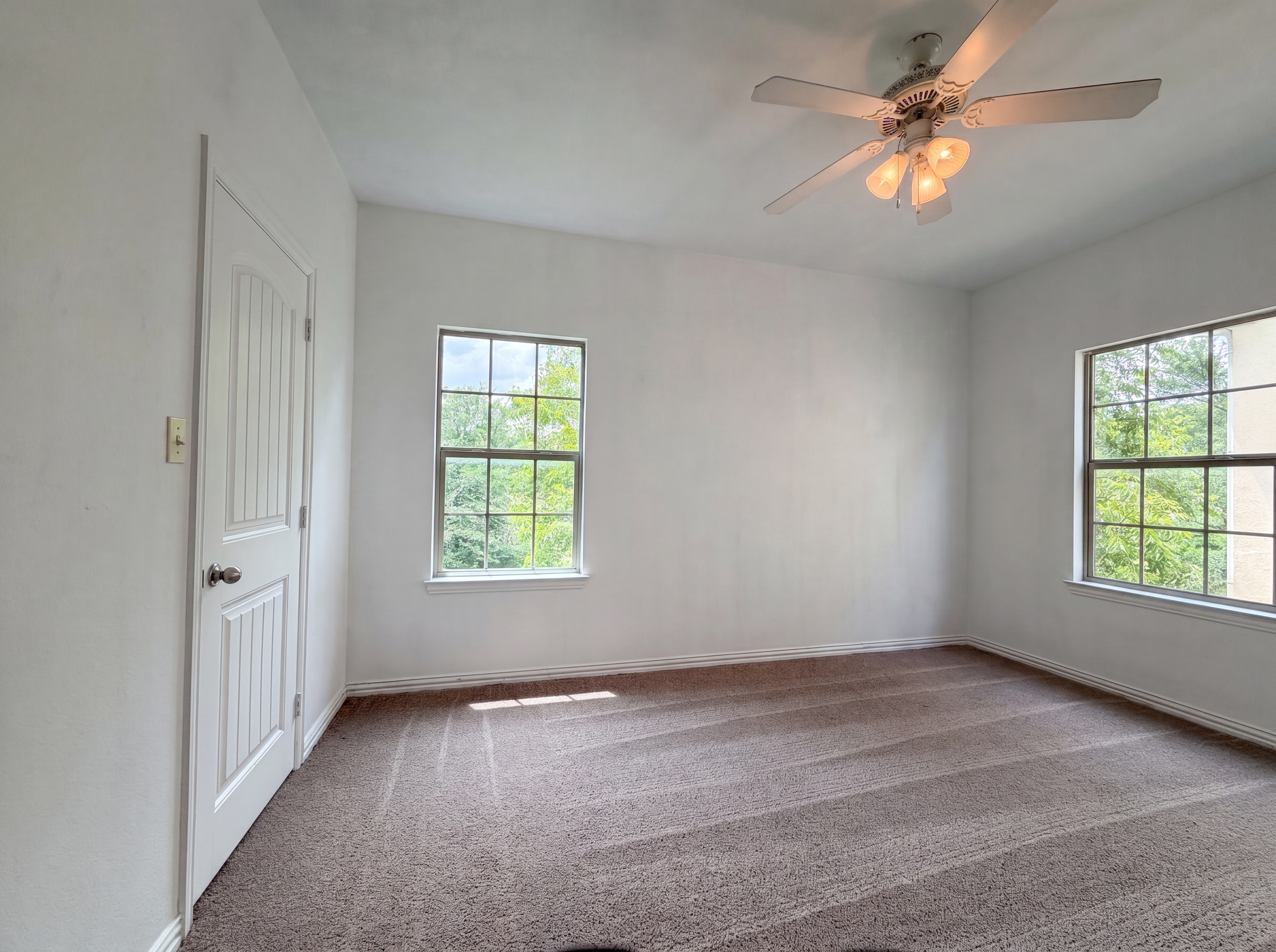 Photo 10 of 23 of 1524 Aldra Dr, Fort Worth, TX