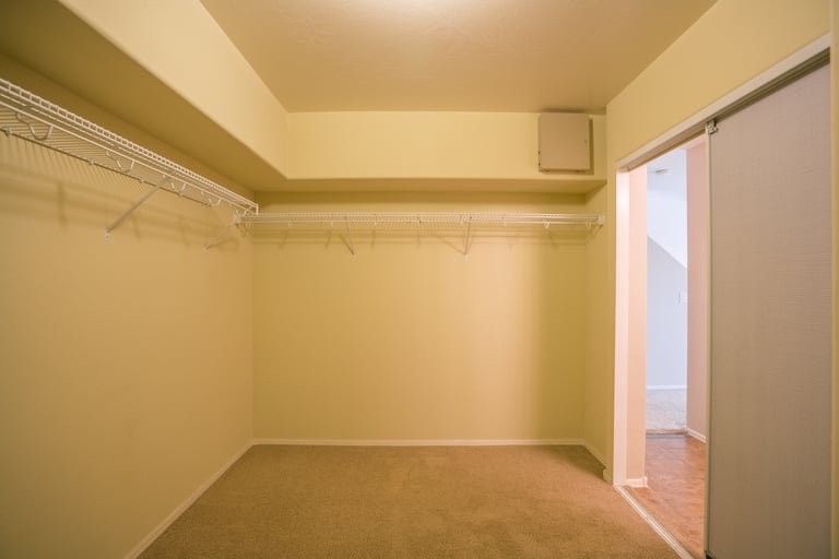 Photo 31 of 36 - 3803 S 52nd Ln, Phoenix, AZ 85043