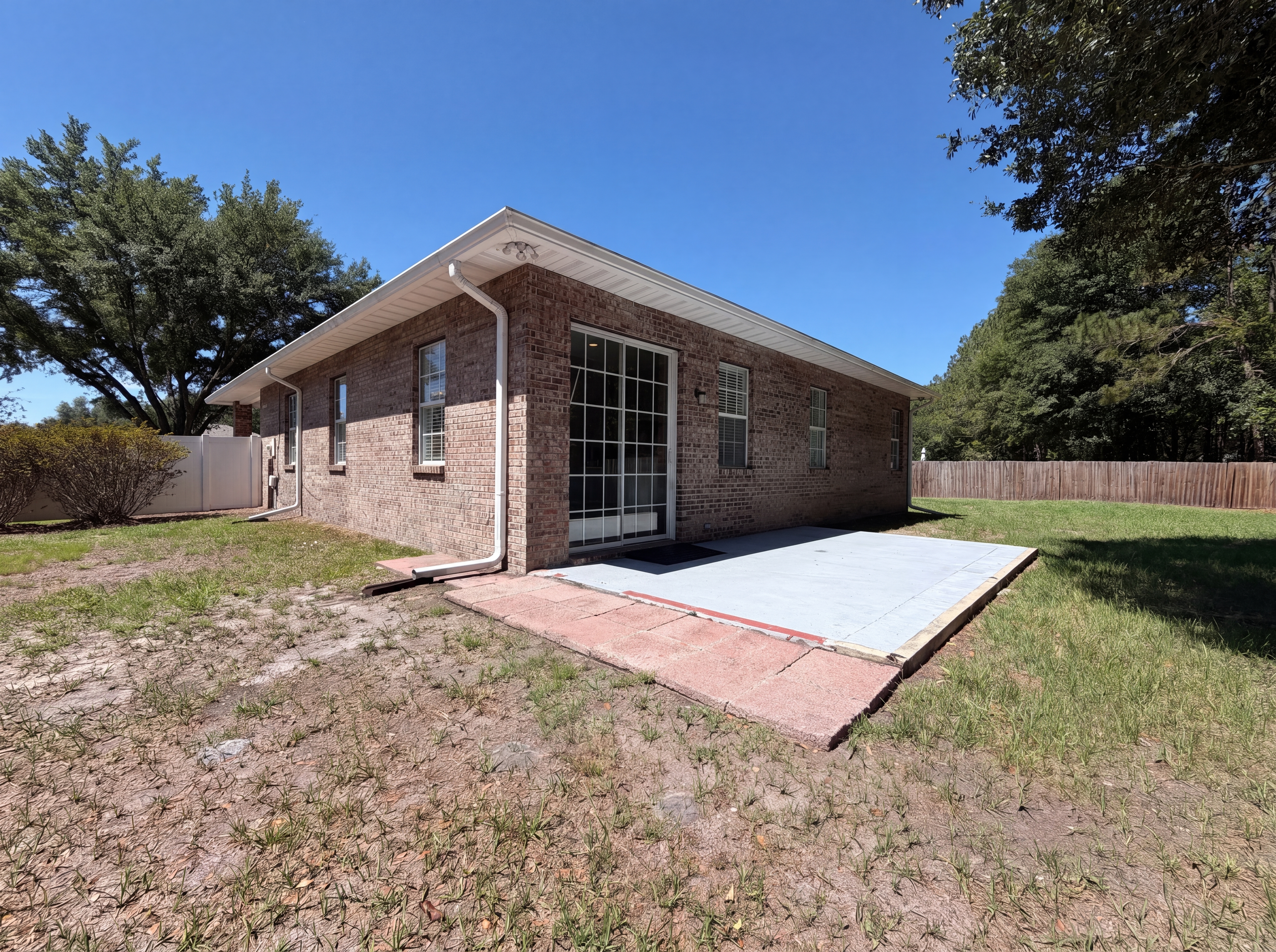 Photo 5 of 23 of 11215 Martin Lakes Dr N, Jacksonville, FL
